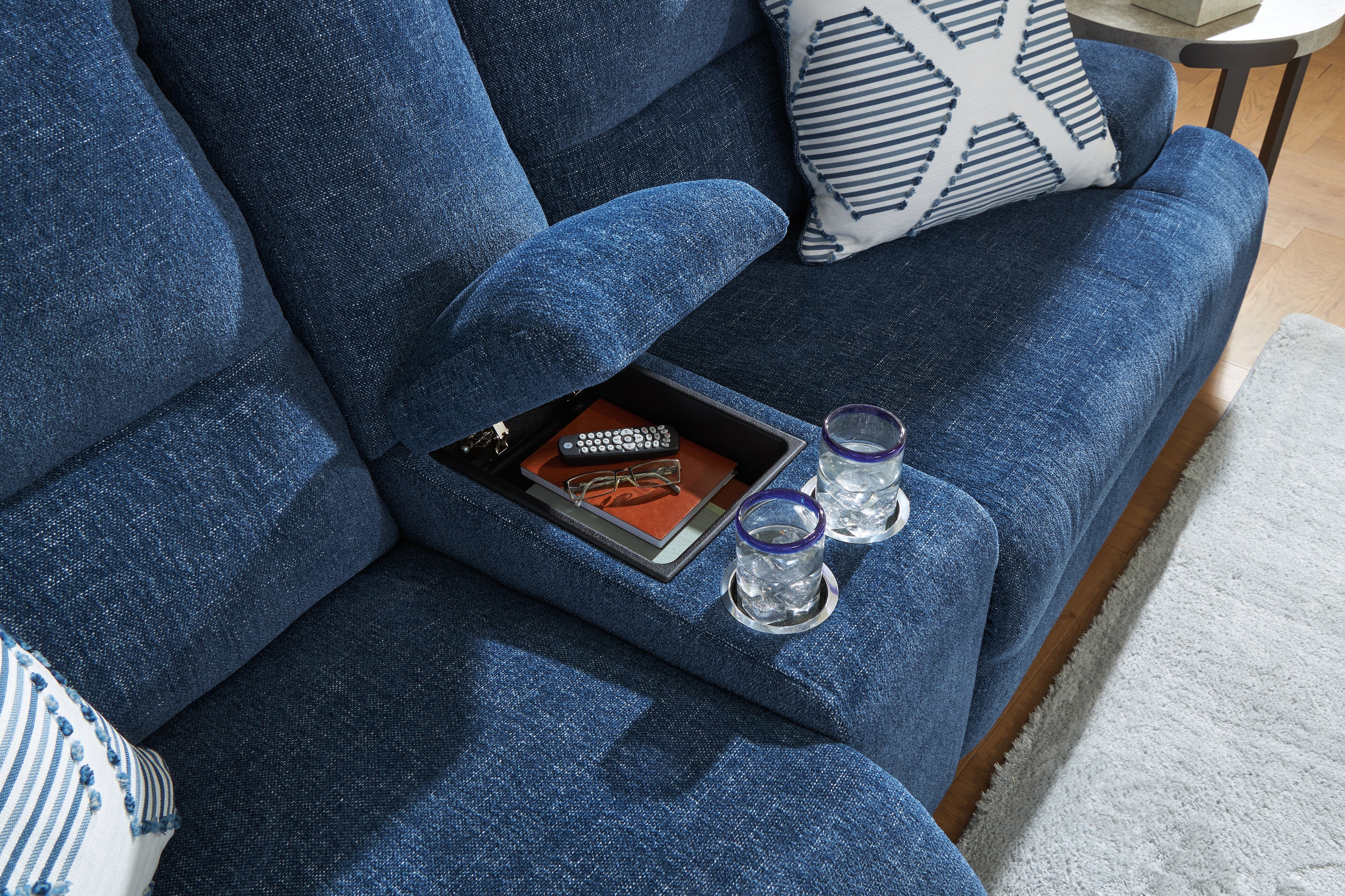 Acklen Place Navy 6-Piece Dual Power Reclining Modular Sectional with RAF Chaise - Image 5