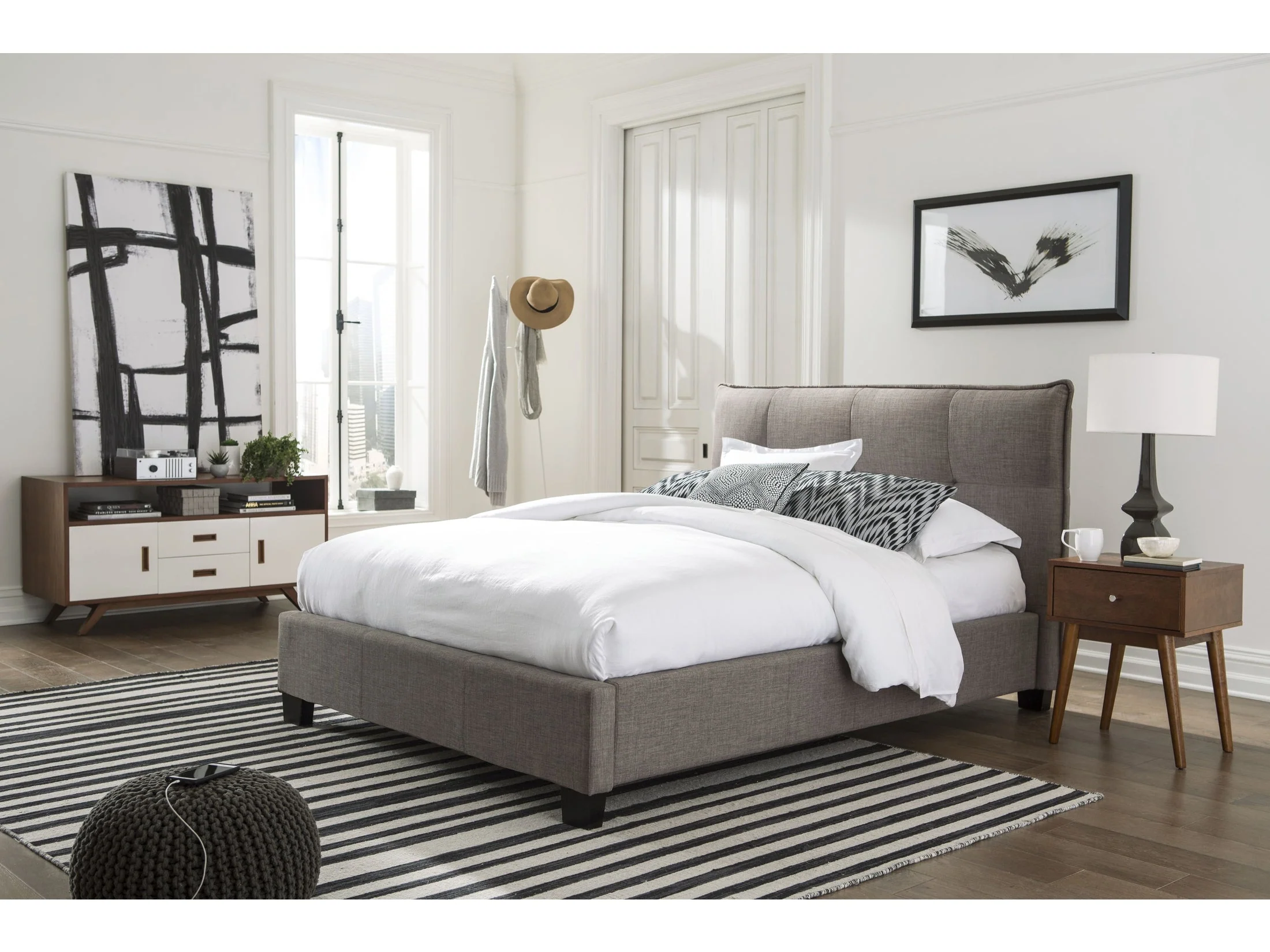 Adona Upholstered Footboard Full Storage Bed in Dolphin Linen