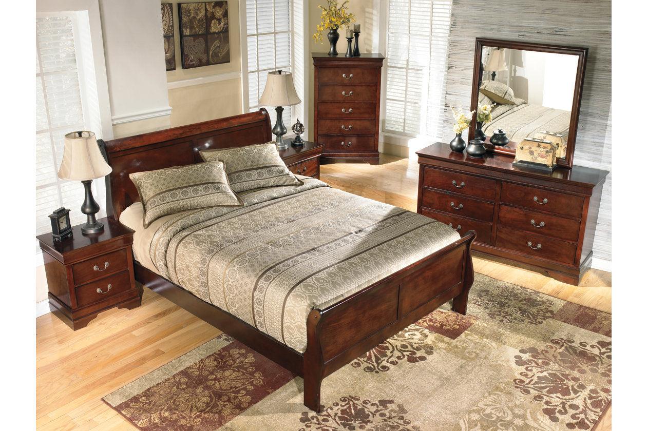 Alisdair Reddish Brown Queen Sleigh Bed - Image 5