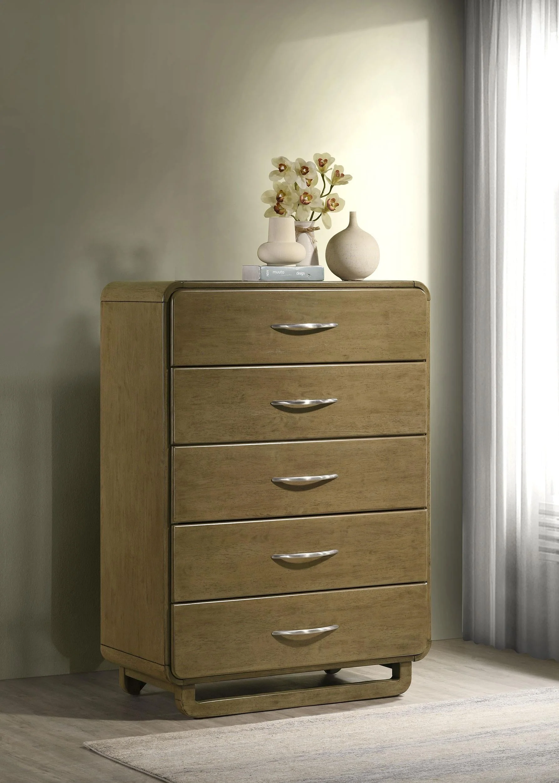 Amsbury Nutmeg 5-Drawer Chest
