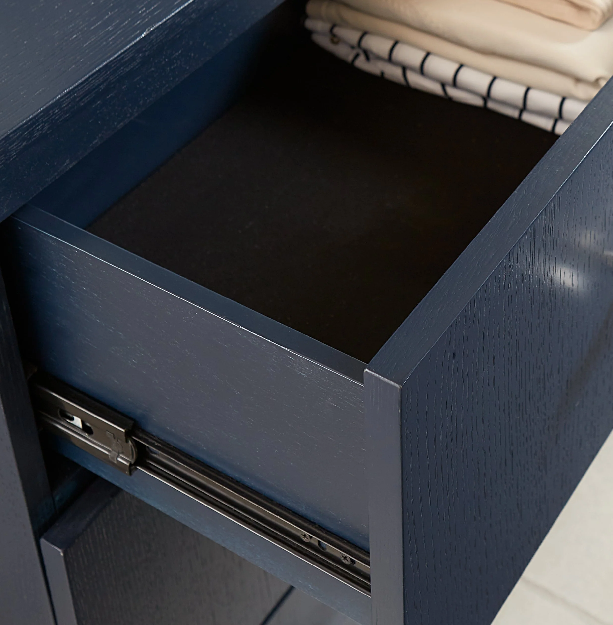 Argento Five Drawer Chest in Navy Blue and Burnished Brass - Image 2