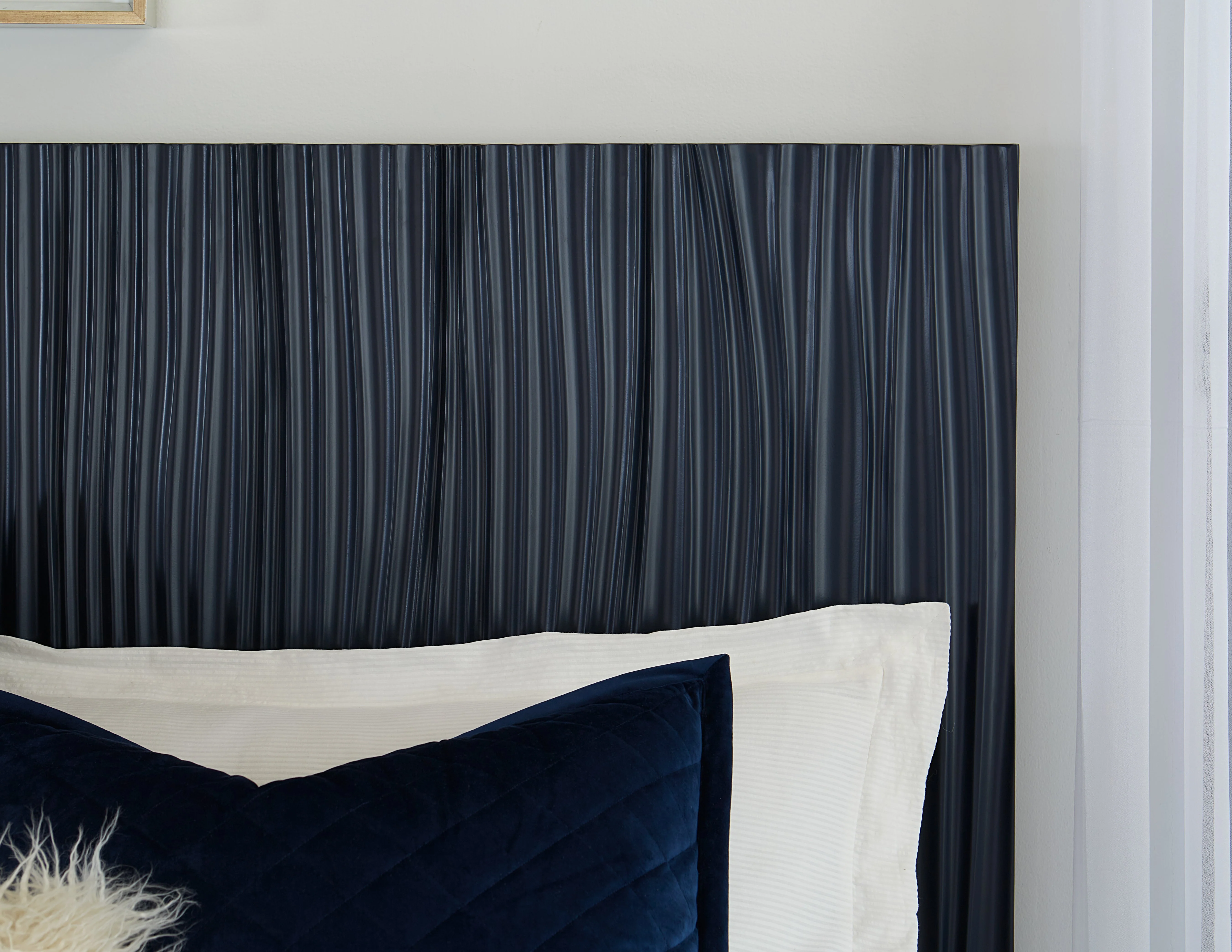 Argento Wave-Patterned Eastern King Bed in Navy Blue and Burnished Brass - Image 2