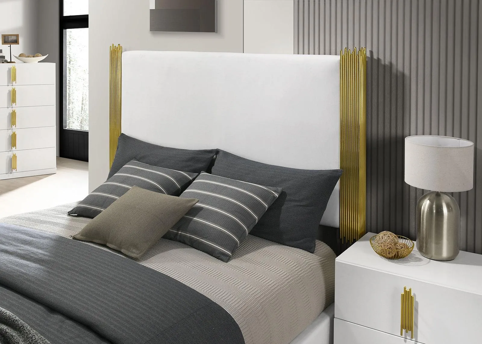 Basildon White/Gold, Dark Brown King Bed - Image 3