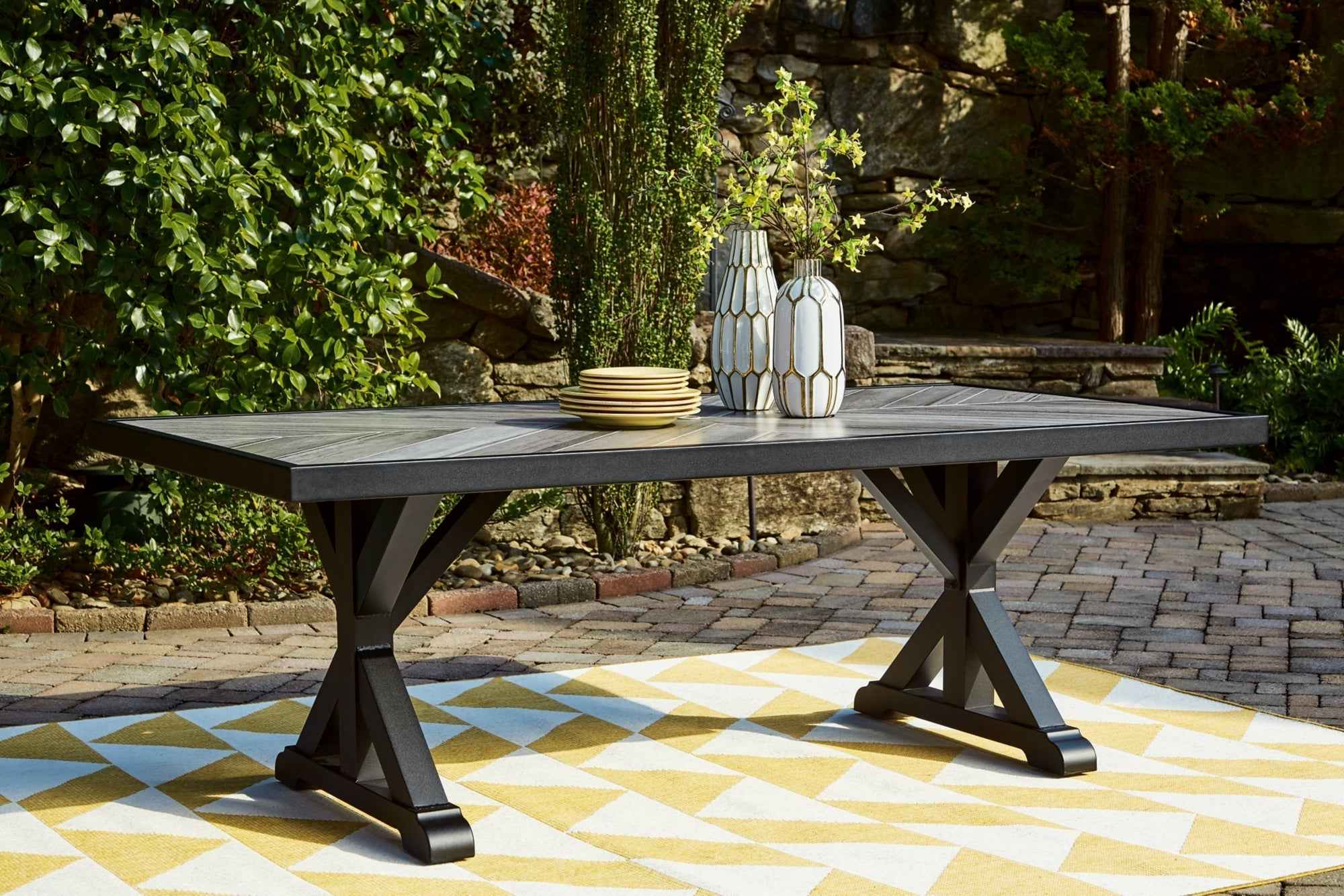 Beachcroft Black/Light Gray Outdoor Dining Table and 4 Chairs - Image 17