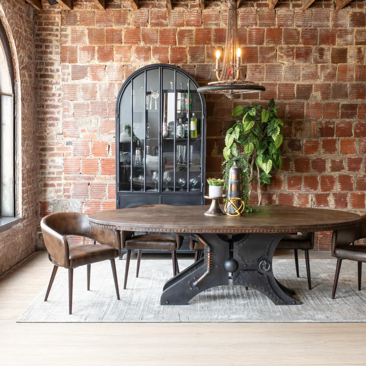 Dauphine 36" Round Bistro Table in Patagonia Marble with Black Base - Image 6