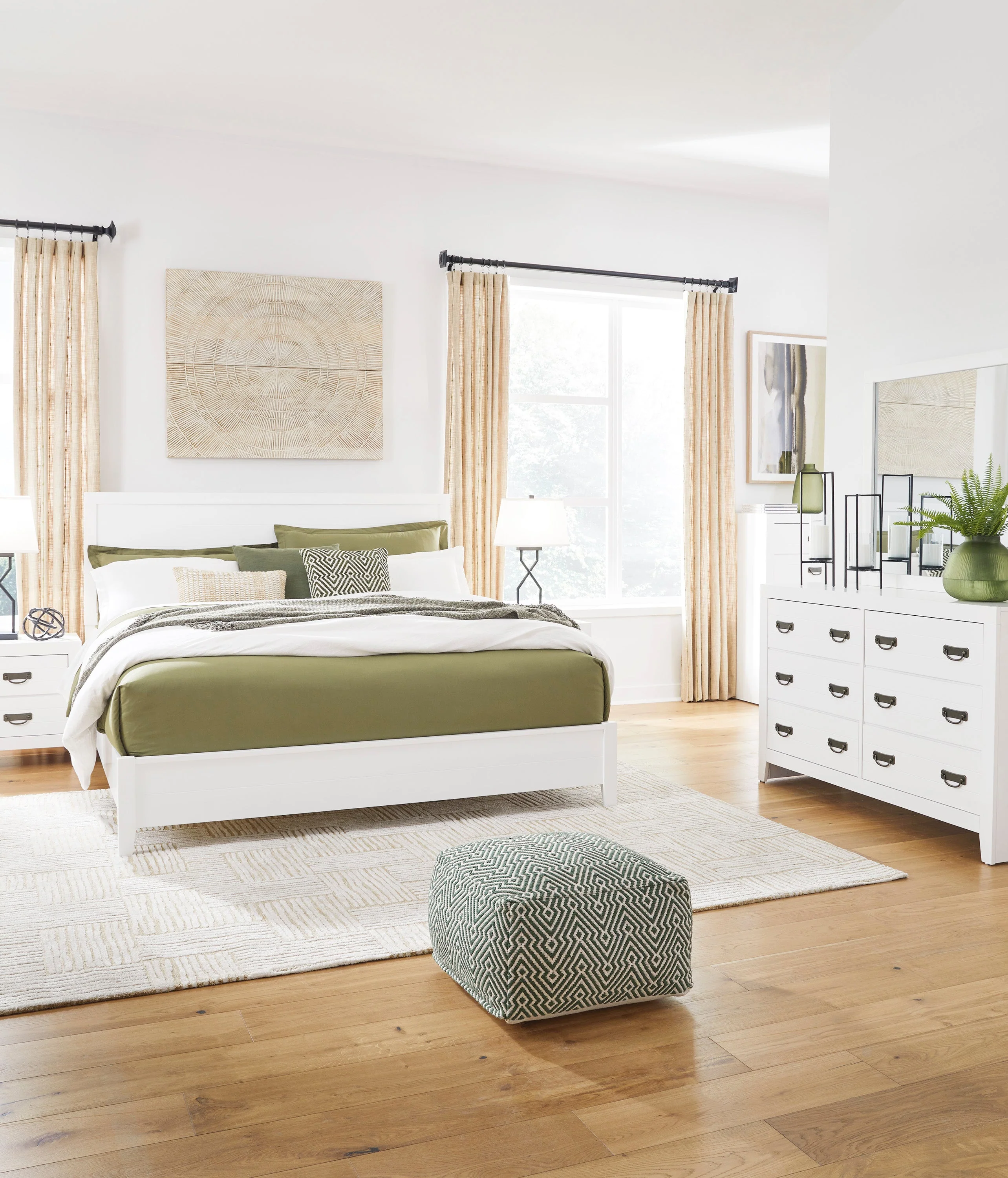Binterglen White Panel Bedroom Set - Image 10