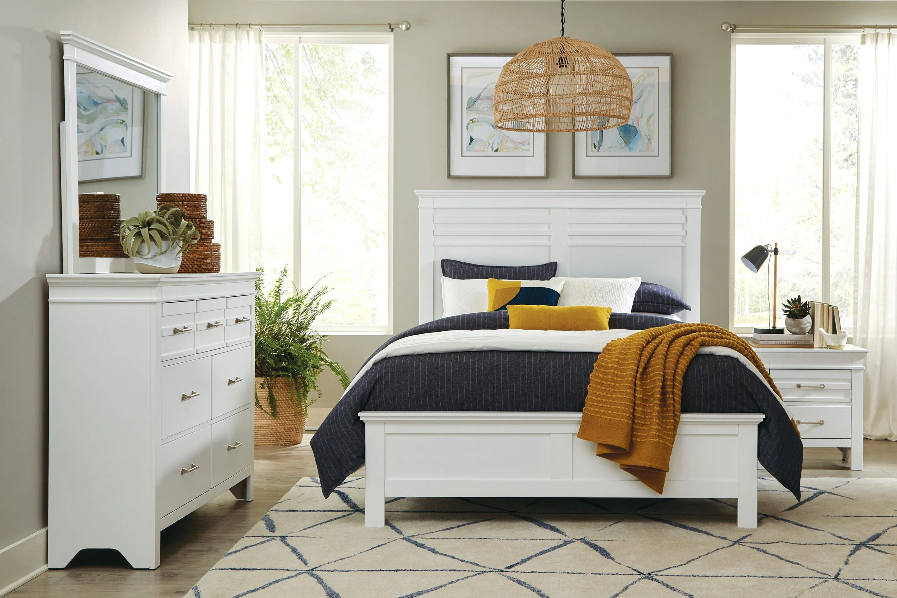Blaire Farm White California King Bed - Image 4