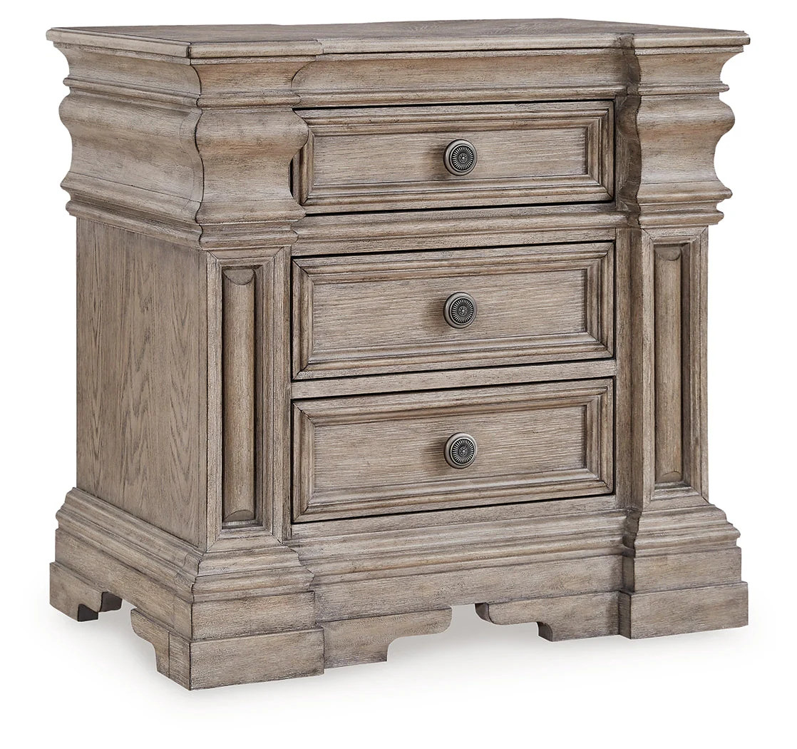 Blairhurst Light Grayish Brown Panel Bedroom Set - Image 17