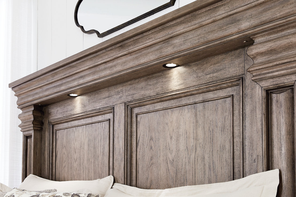 Blairhurst Light Grayish Brown Queen Panel Bed - Image 3
