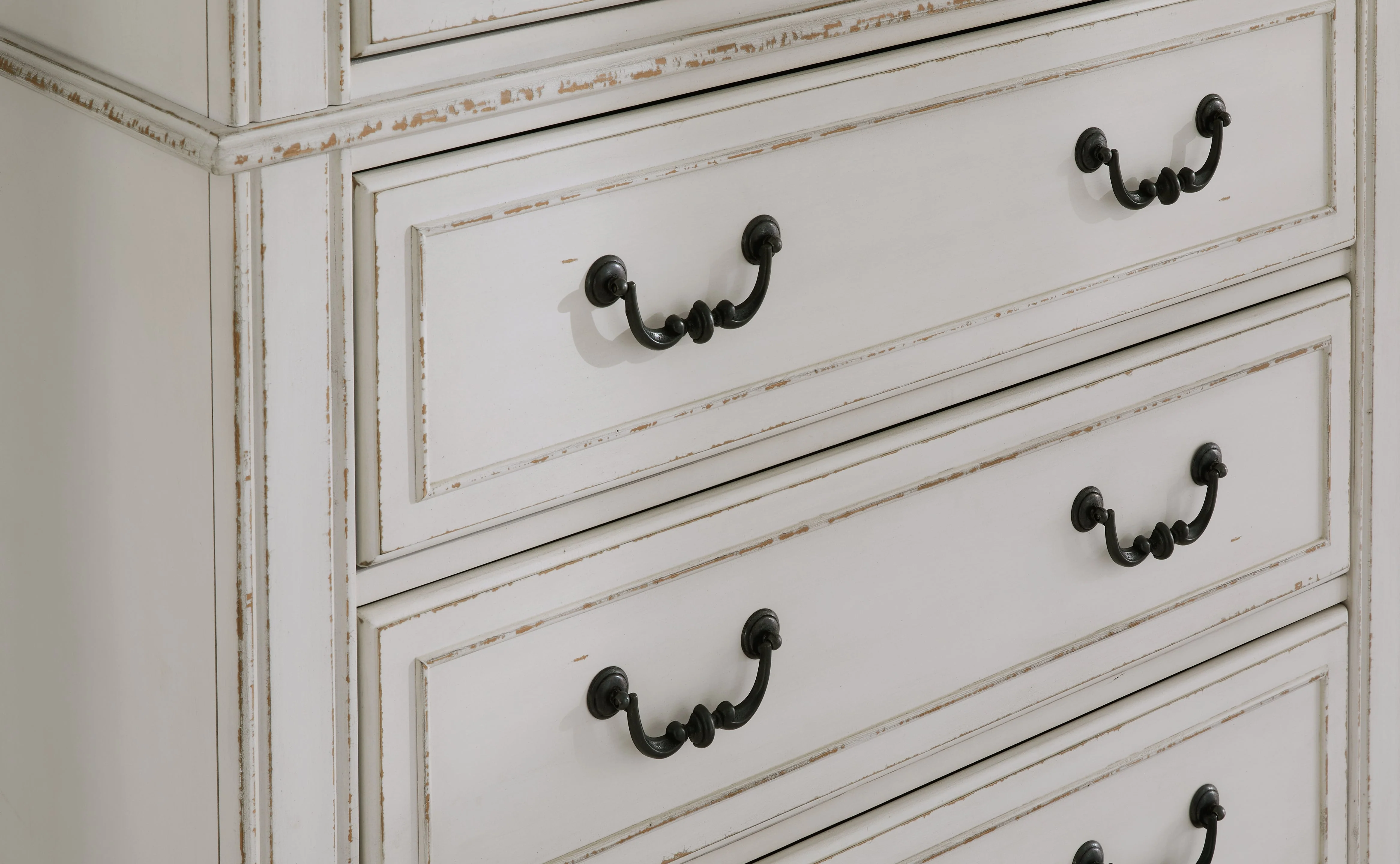 Blendon Two-tone Chest of Drawers - Image 6