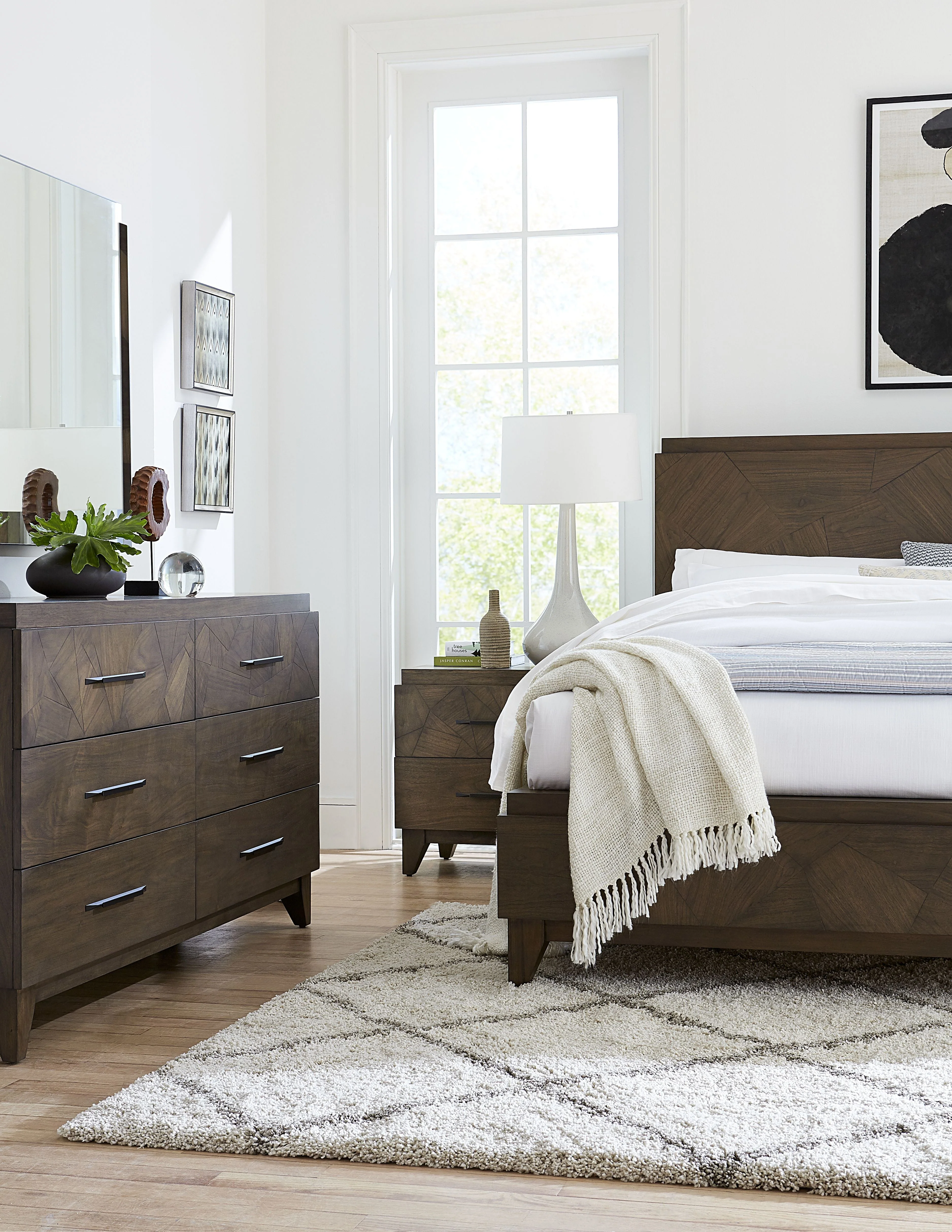 Broderick Wood Queen Panel Bed in Wild Oats Brown - Image 3