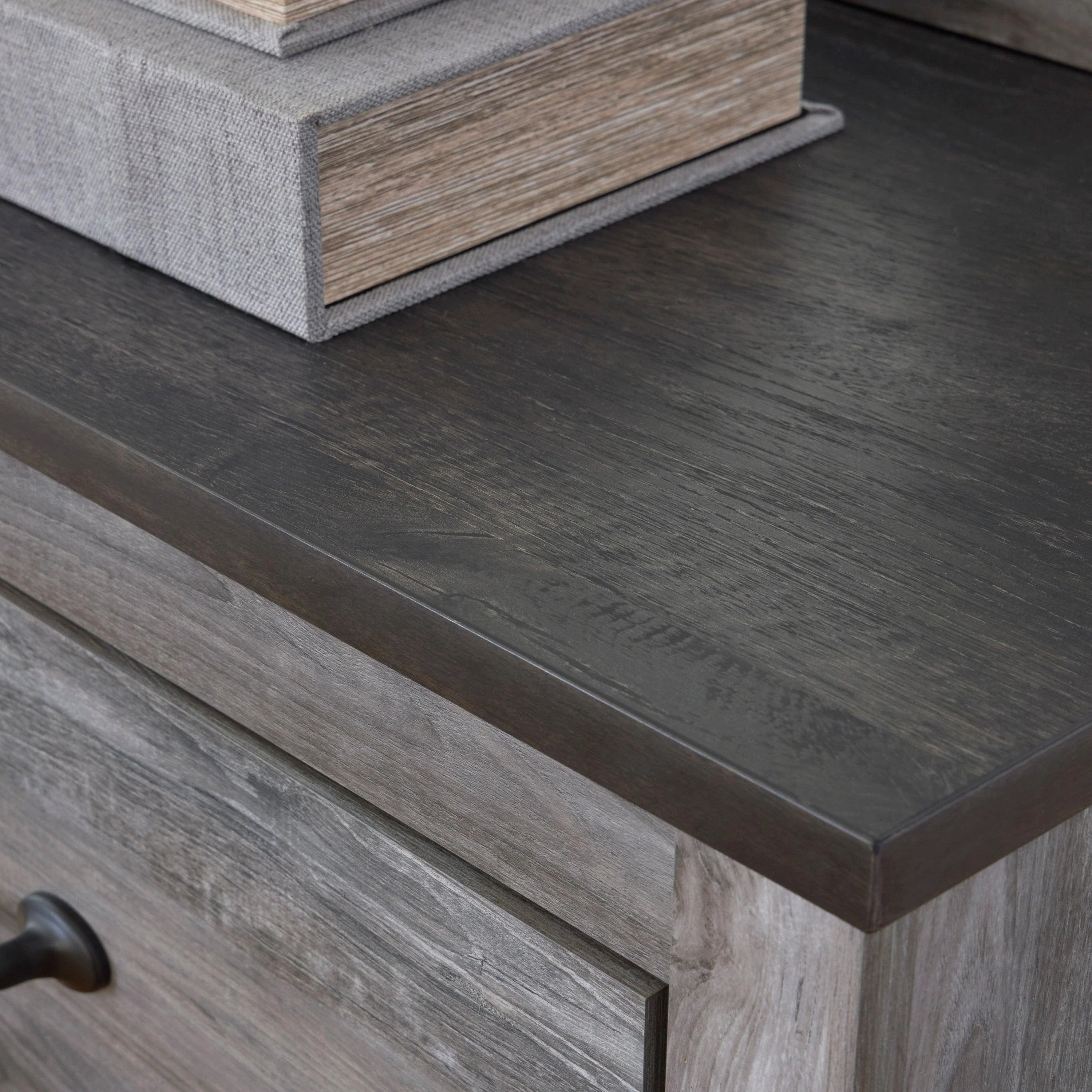 Bronyan Dark Gray Panel Bedroom Set - Image 4