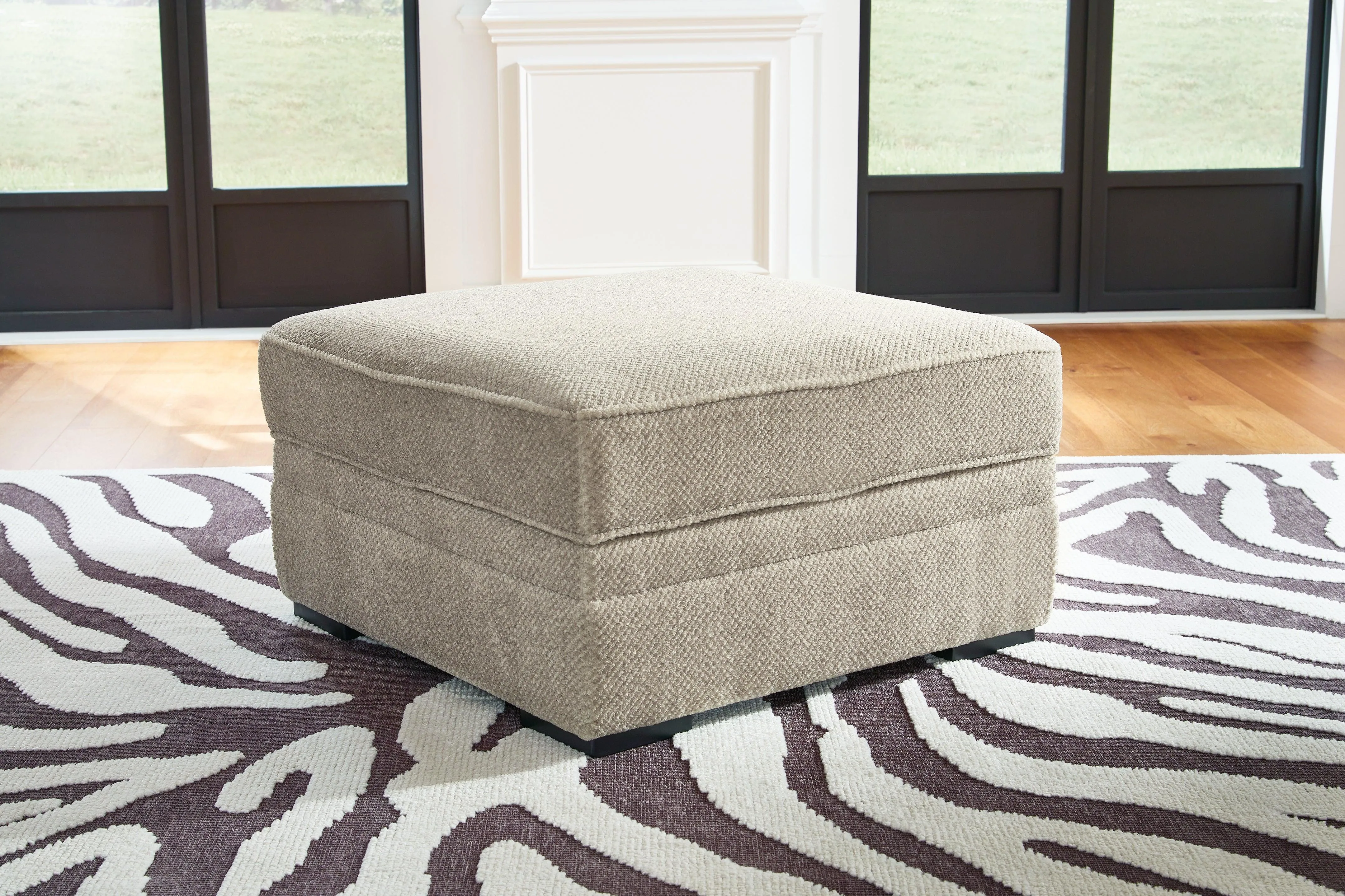 Calnita Sisal Ottoman With Storage - Image 9