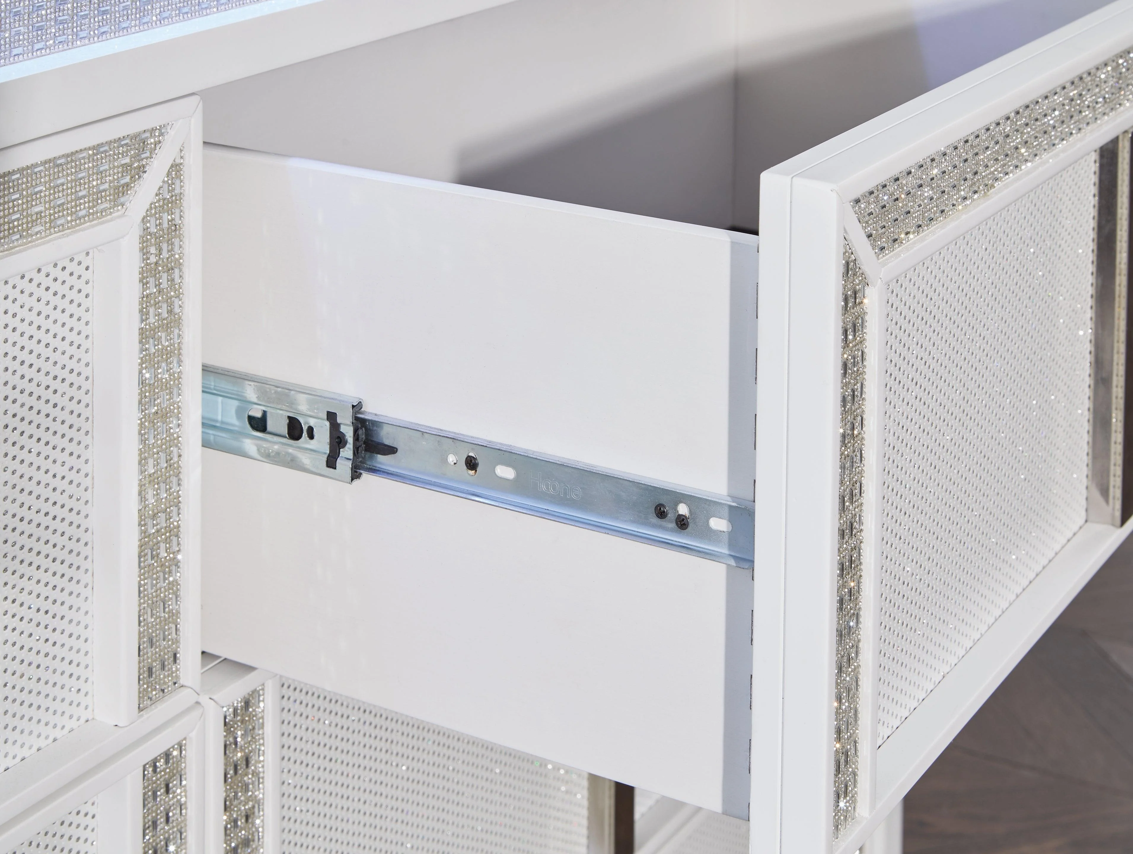 Chalanna White Dresser - Image 5