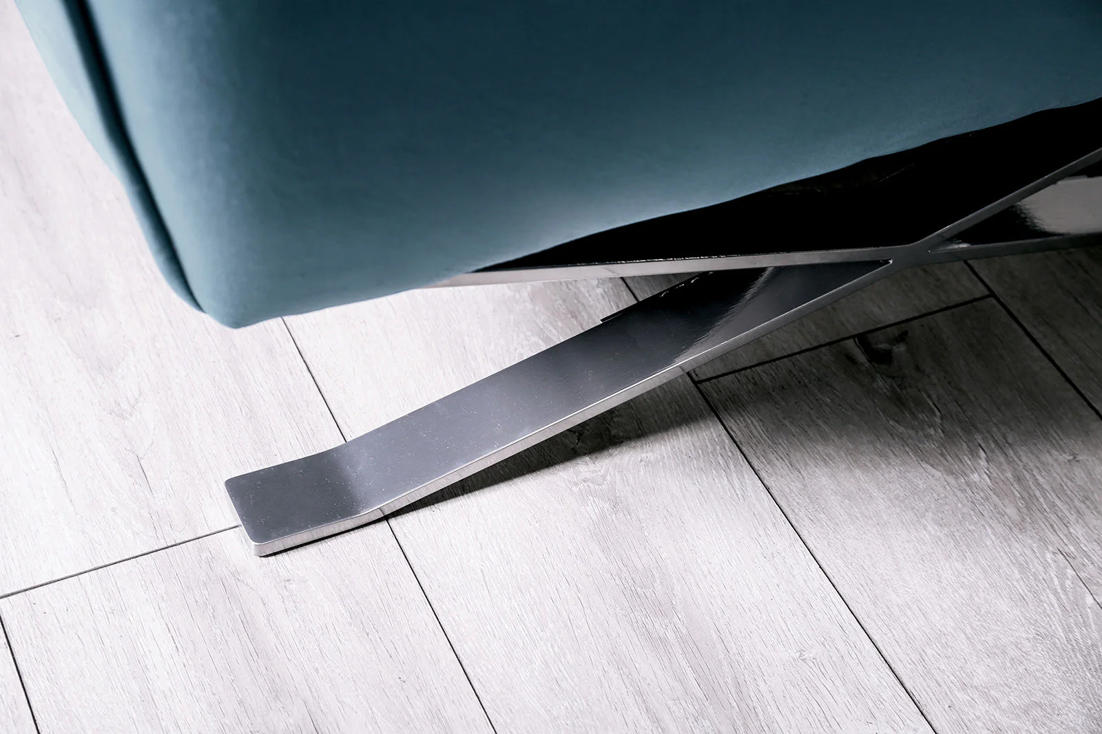 Civellutino Teal Sofa - Image 4