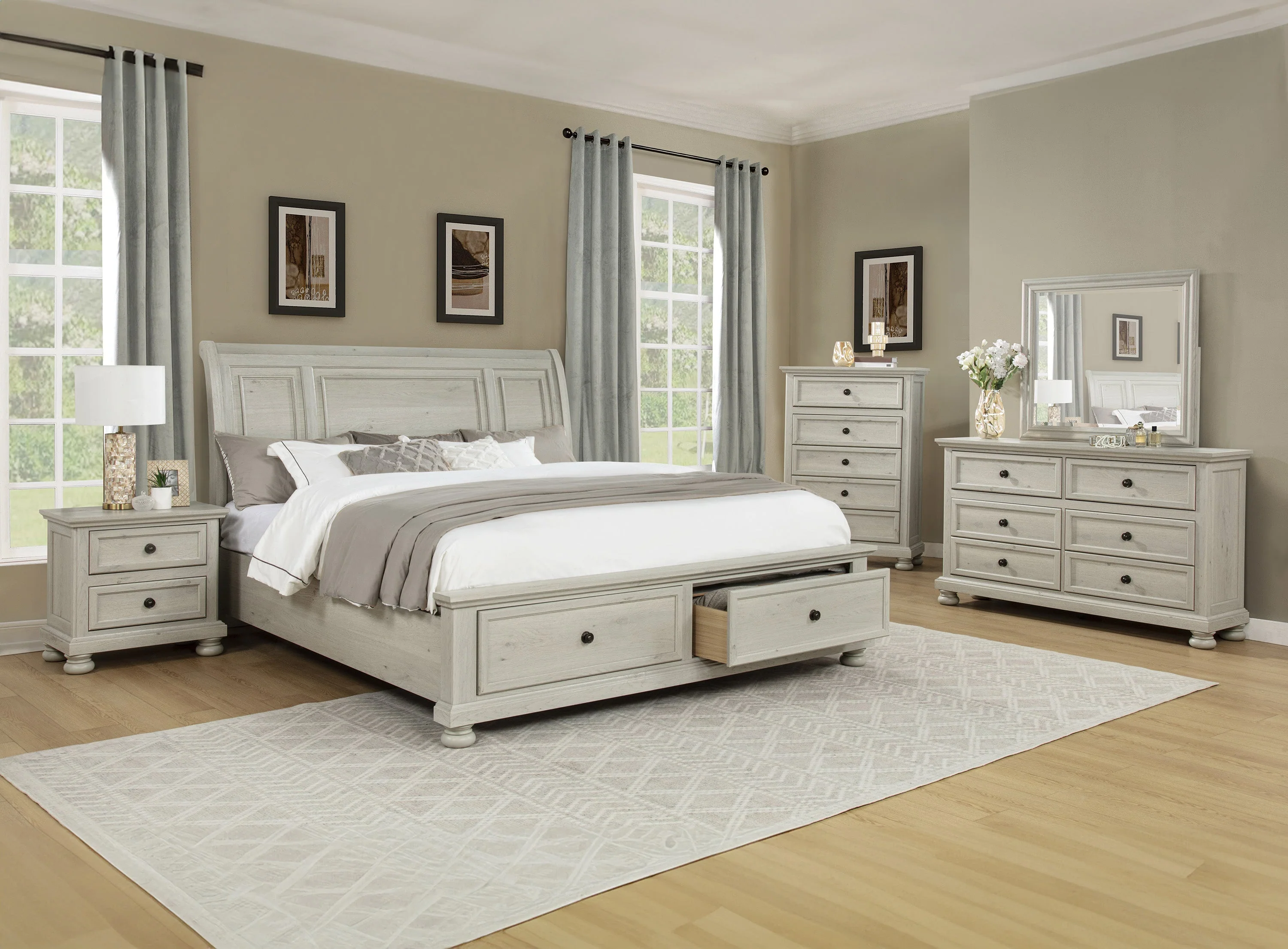 Claribelle White Chest - Image 4