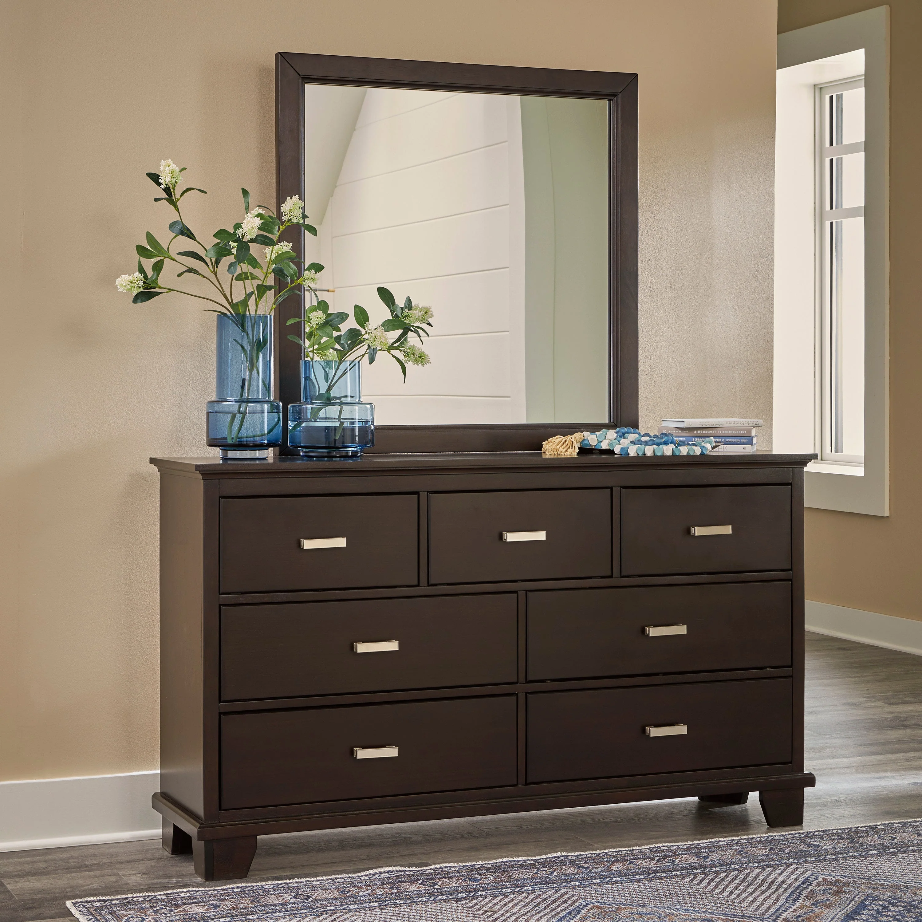 Covetown Dark Brown Panel Bedroom Set - Image 11