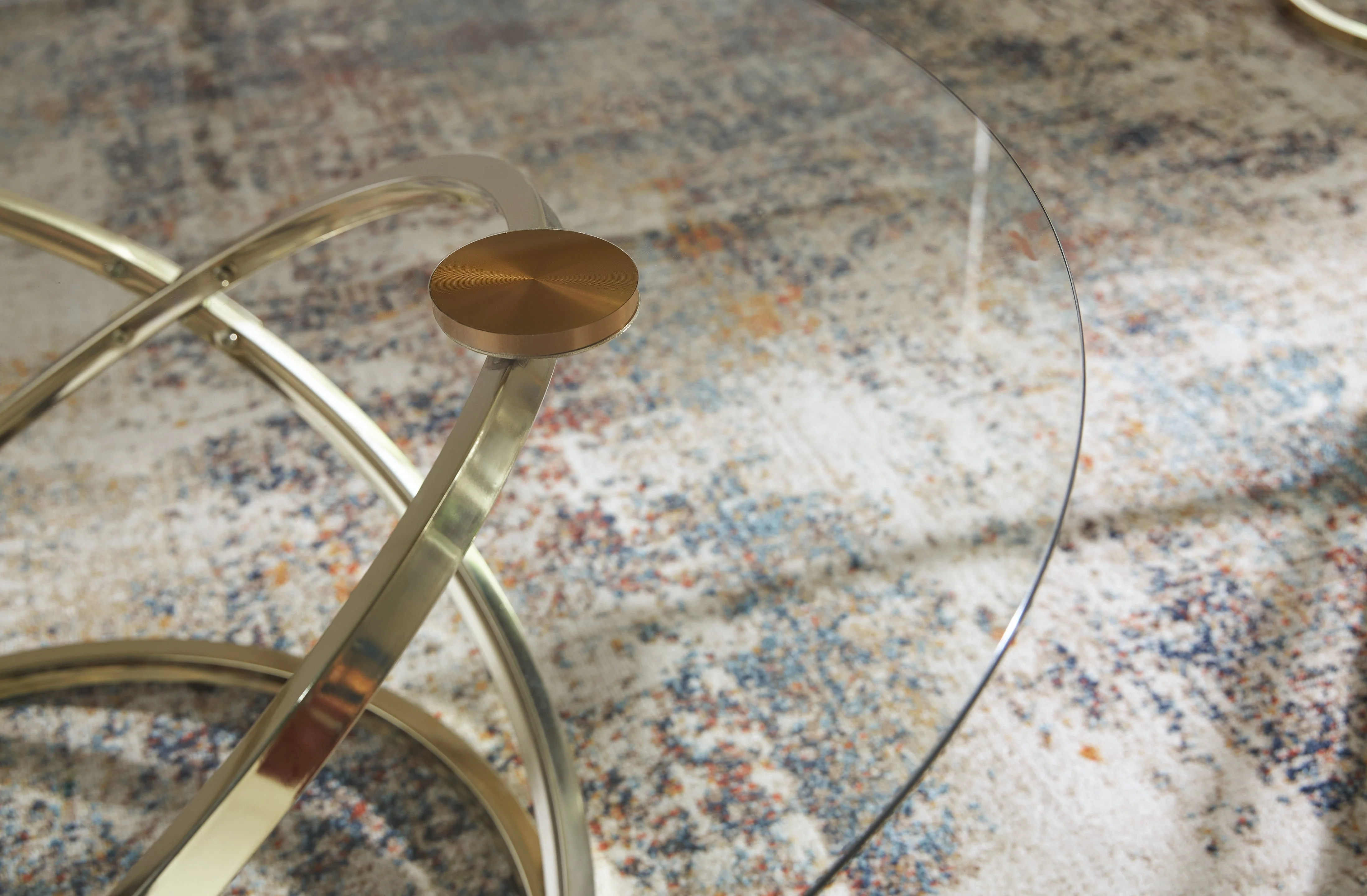 Crimonti Champagne Table - Image 3