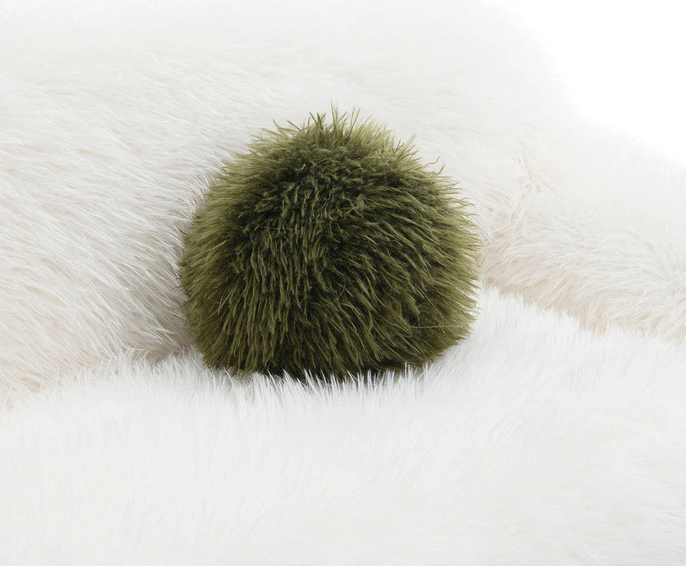 Darwen White Loveseat - Image 4