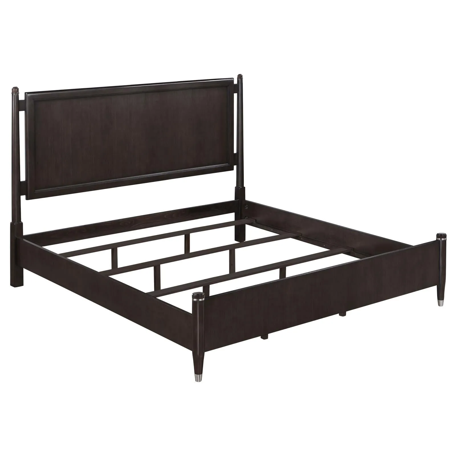 Emberlyn Brown 5-Piece Queen Poster Bedroom Set - Image 5