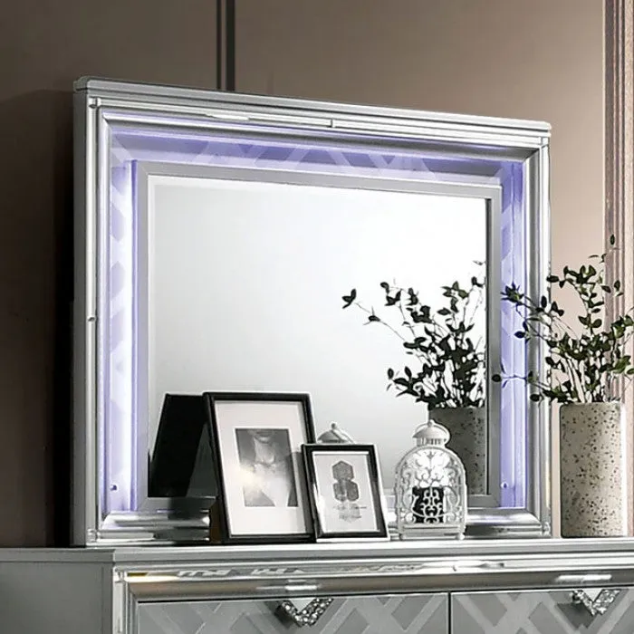 Emmeline Silver 5-Piece Queen Bedroom Set - Image 4