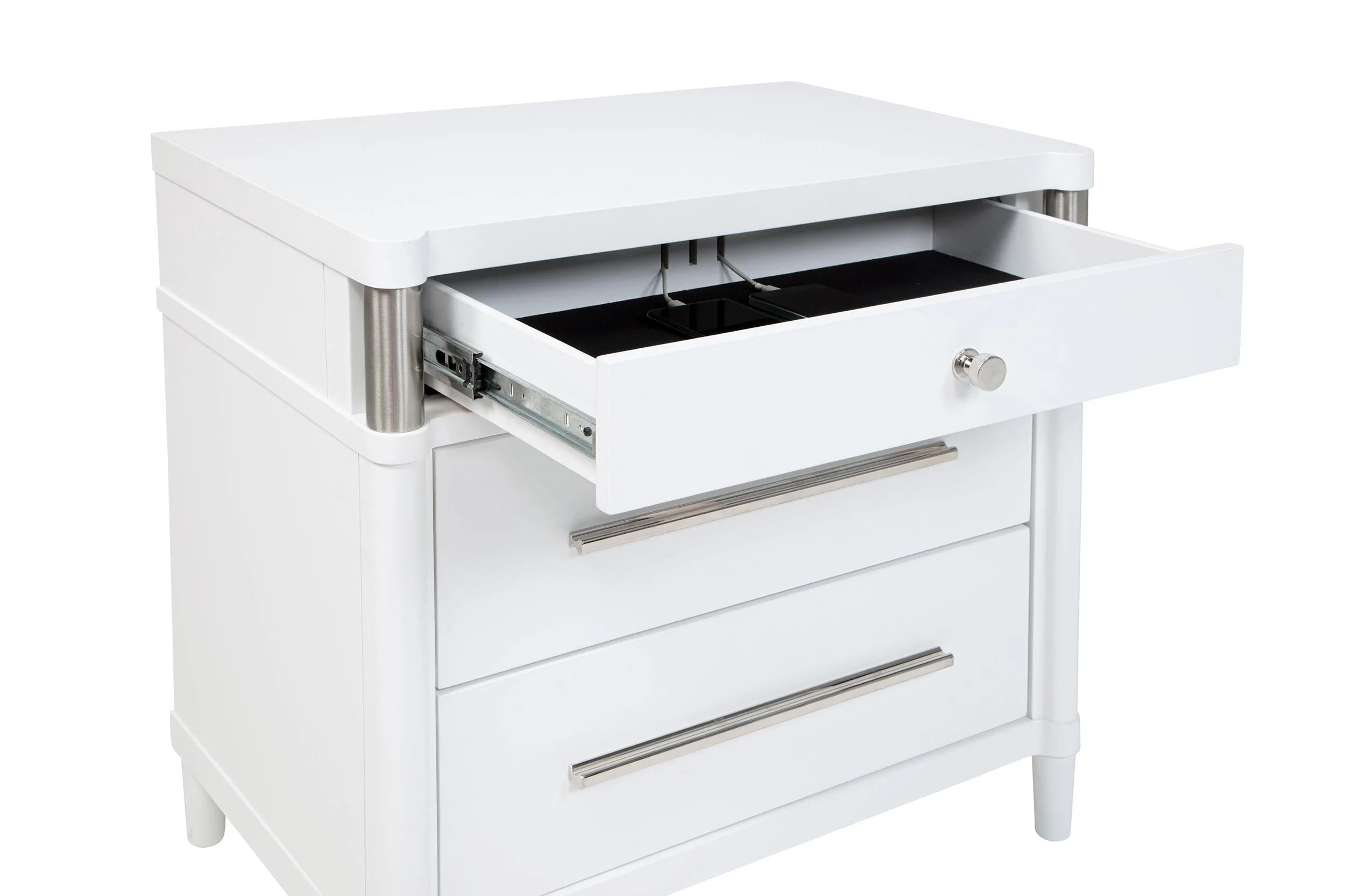 Gracemont White 3-Drawer Bedroom Nightstand Bedside Table - Image 10