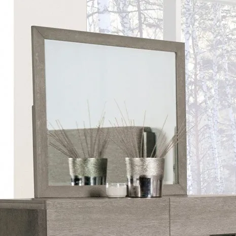 Gristalt Stone Gray 4-Piece Queen Bedroom Set - Image 5