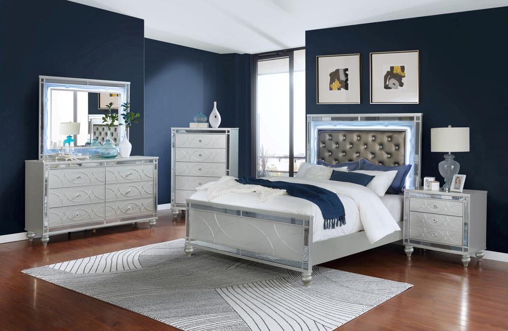 Gunnison Silver Metallic Queen Panel Bed with LED Lighting - Image 3
