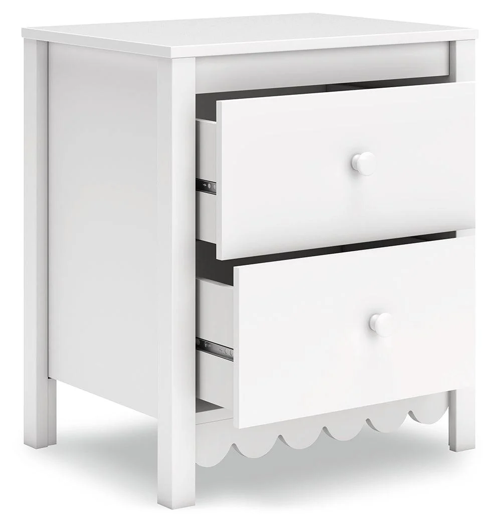 Hallityn White Nightstand - Image 2