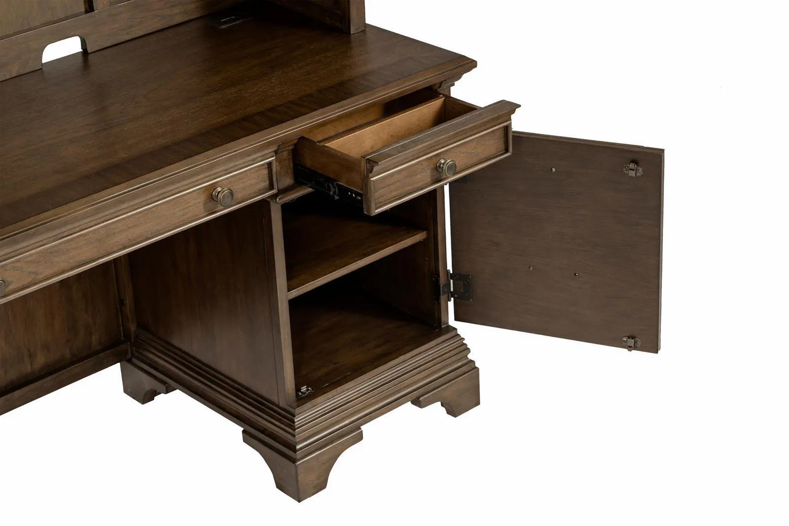 Hartshill Burnished Oak Credenza with Hutch - Image 11