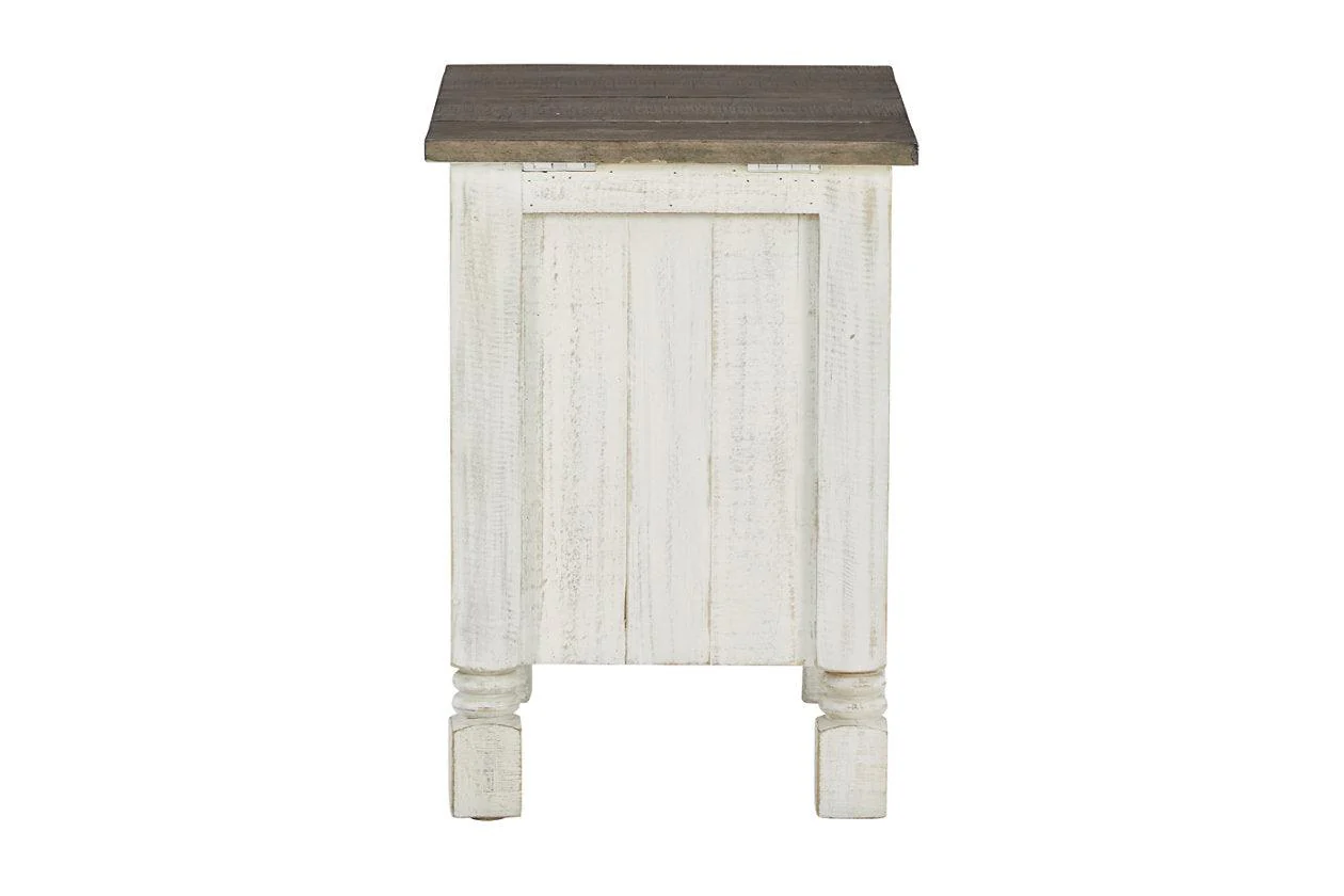 Havalance White/Gray Chairside End Table - Image 5