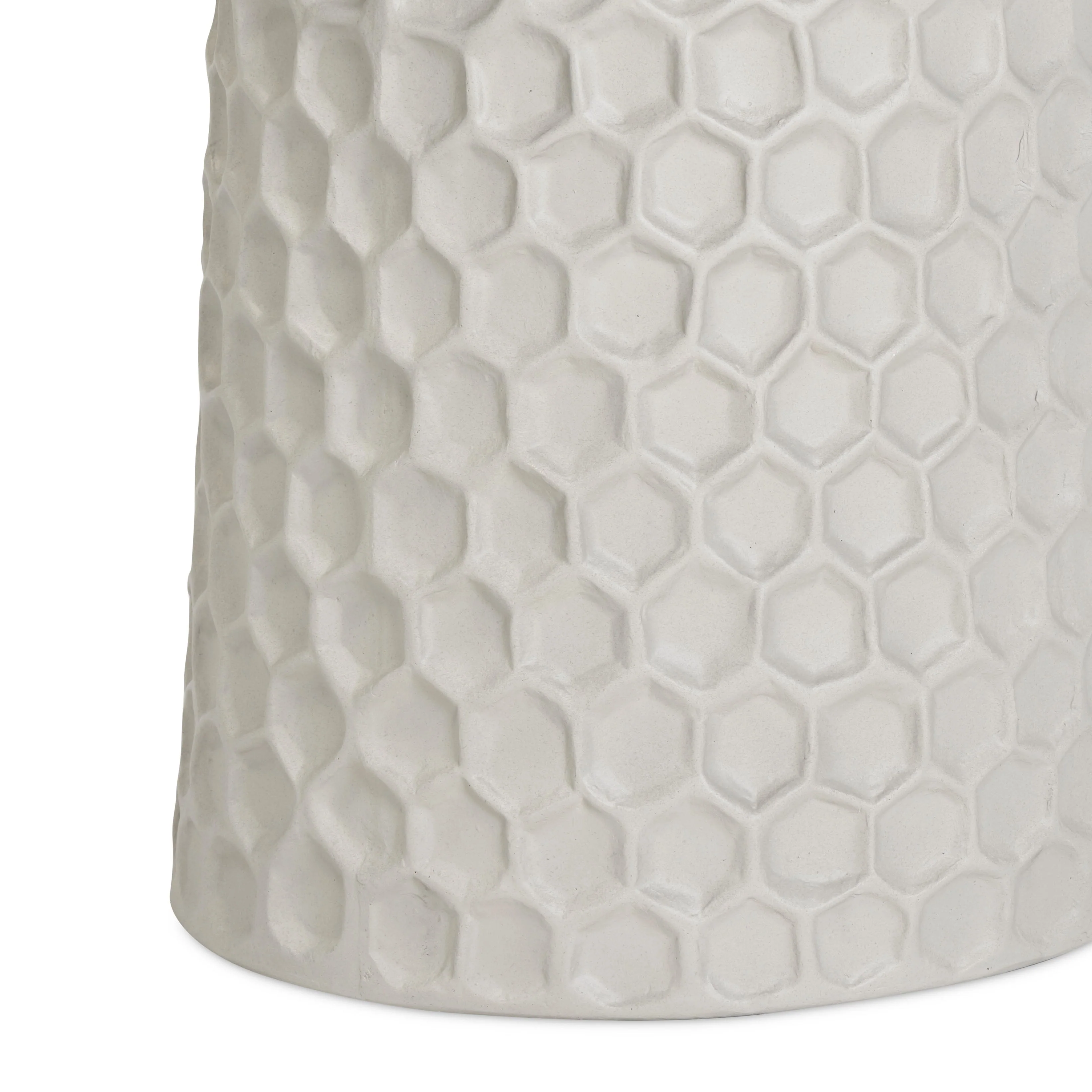 Hessa Indoor/Outdoor Concrete Chiseled Side Table - Image 5