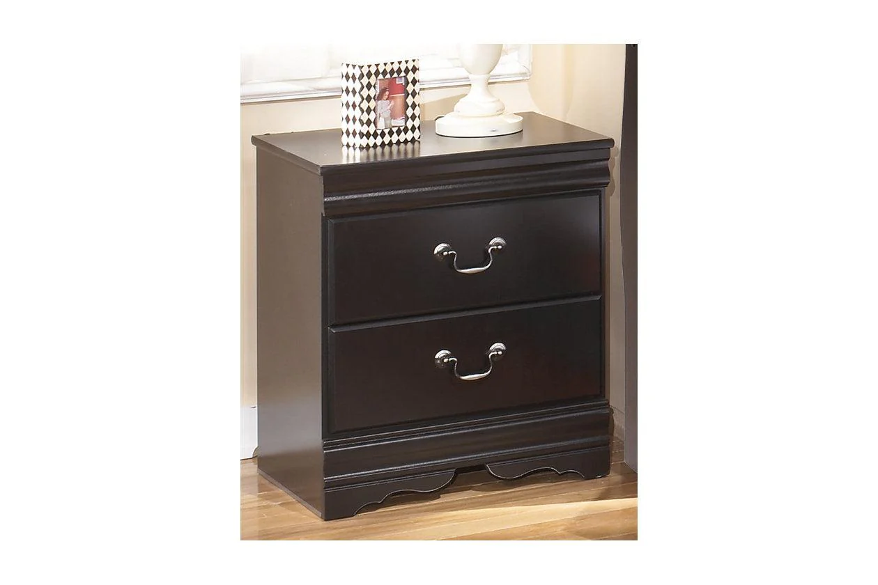 Huey Vineyard Black Nightstand - Image 4