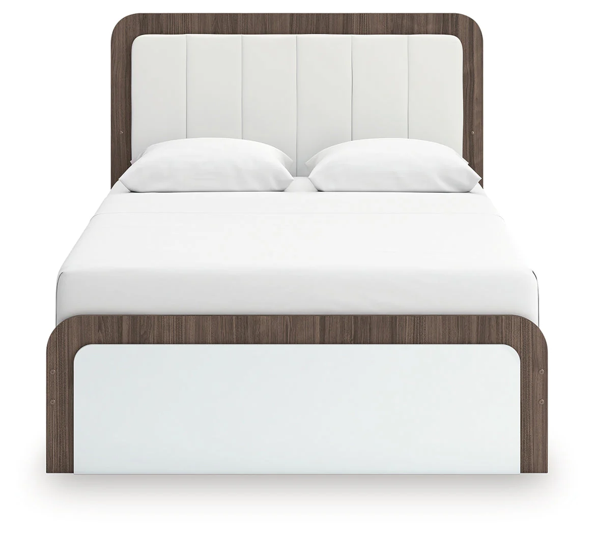 Kendanport White/Brown Queen Upholstered Bed, Dresser and Nightstand - Image 10