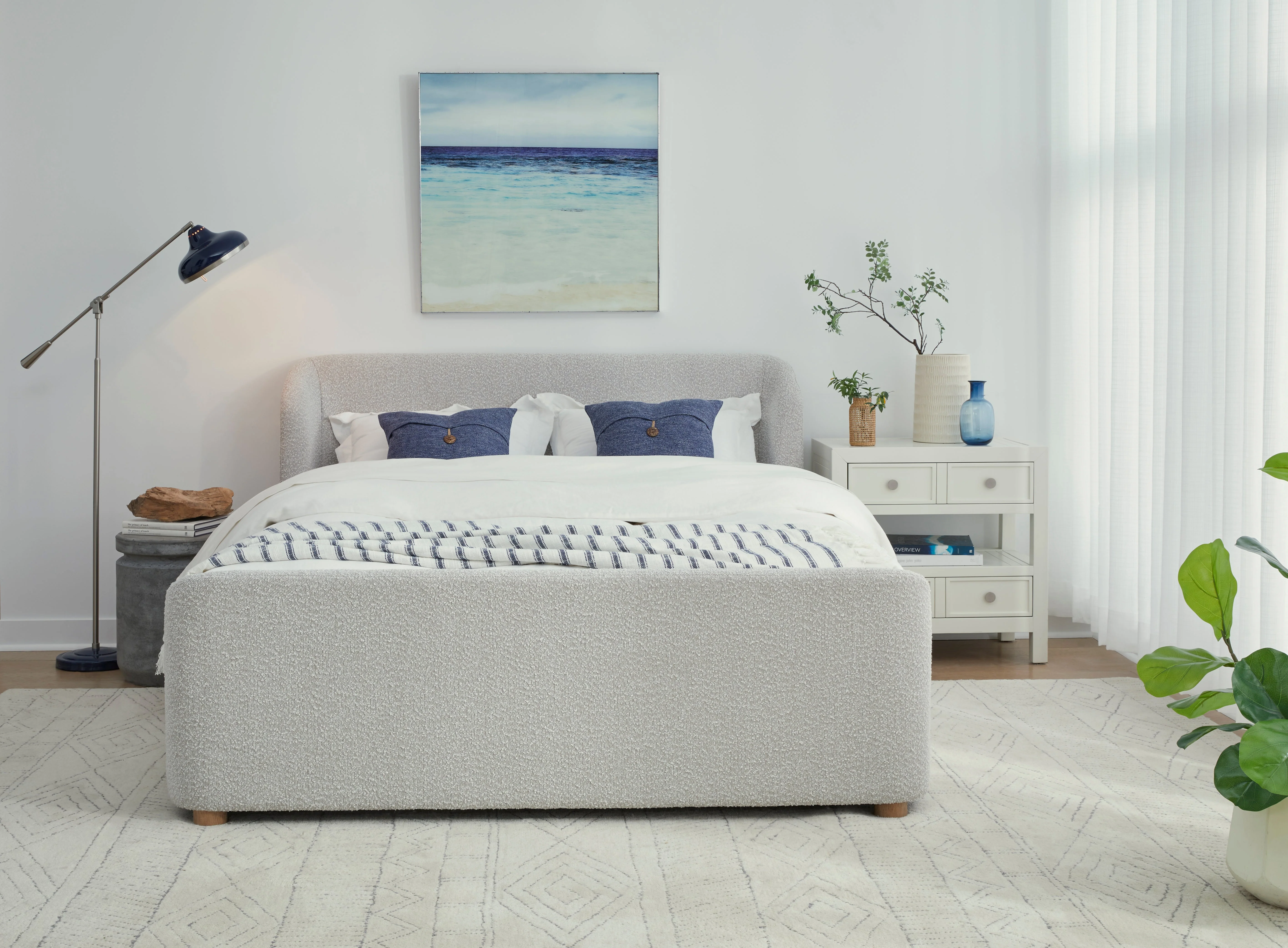 Kiki Upholstered Queen Platform Bed in Cotton Ball Boucle - Image 2
