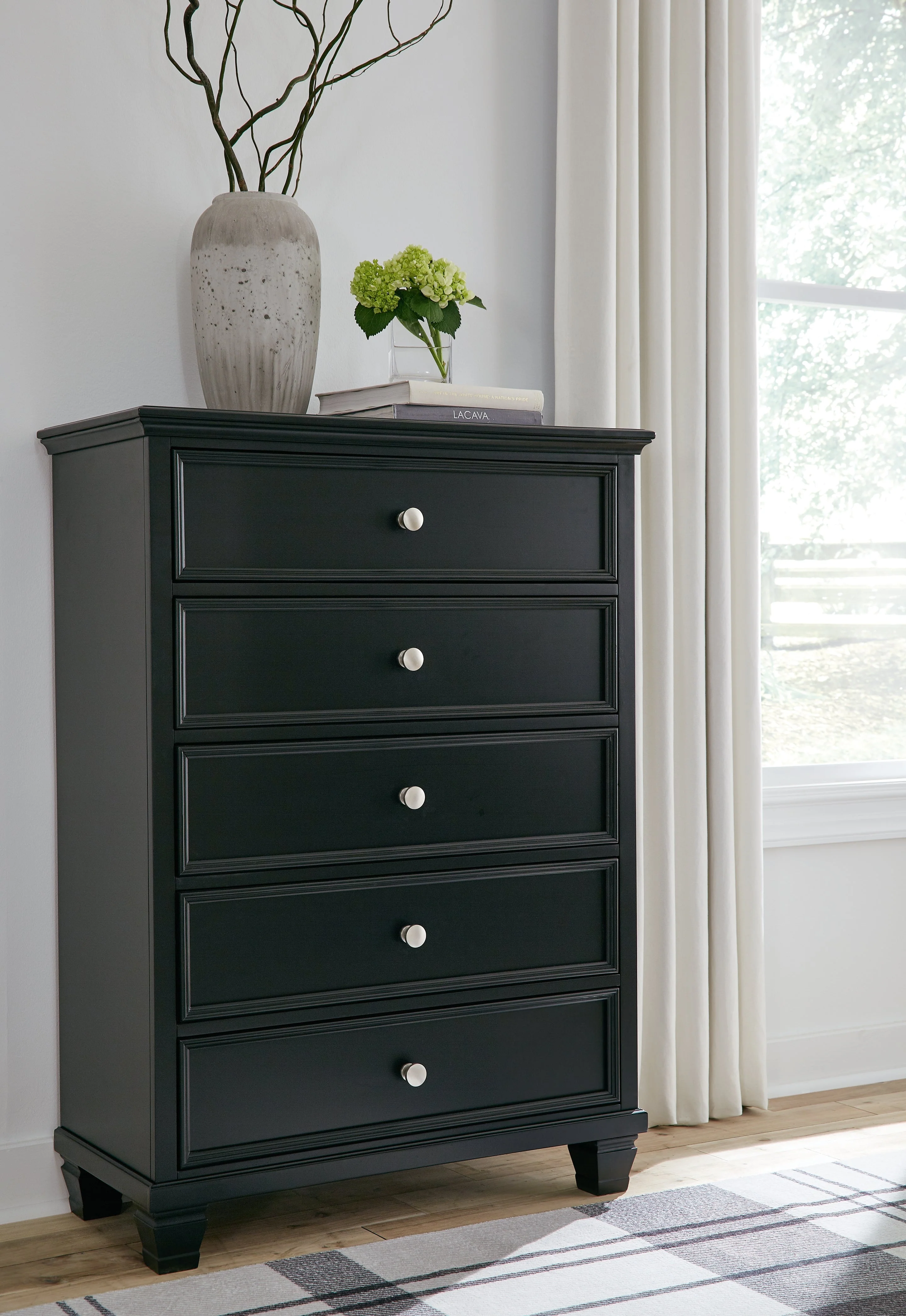 Lanolee Black Panel Bedroom Set - Image 16
