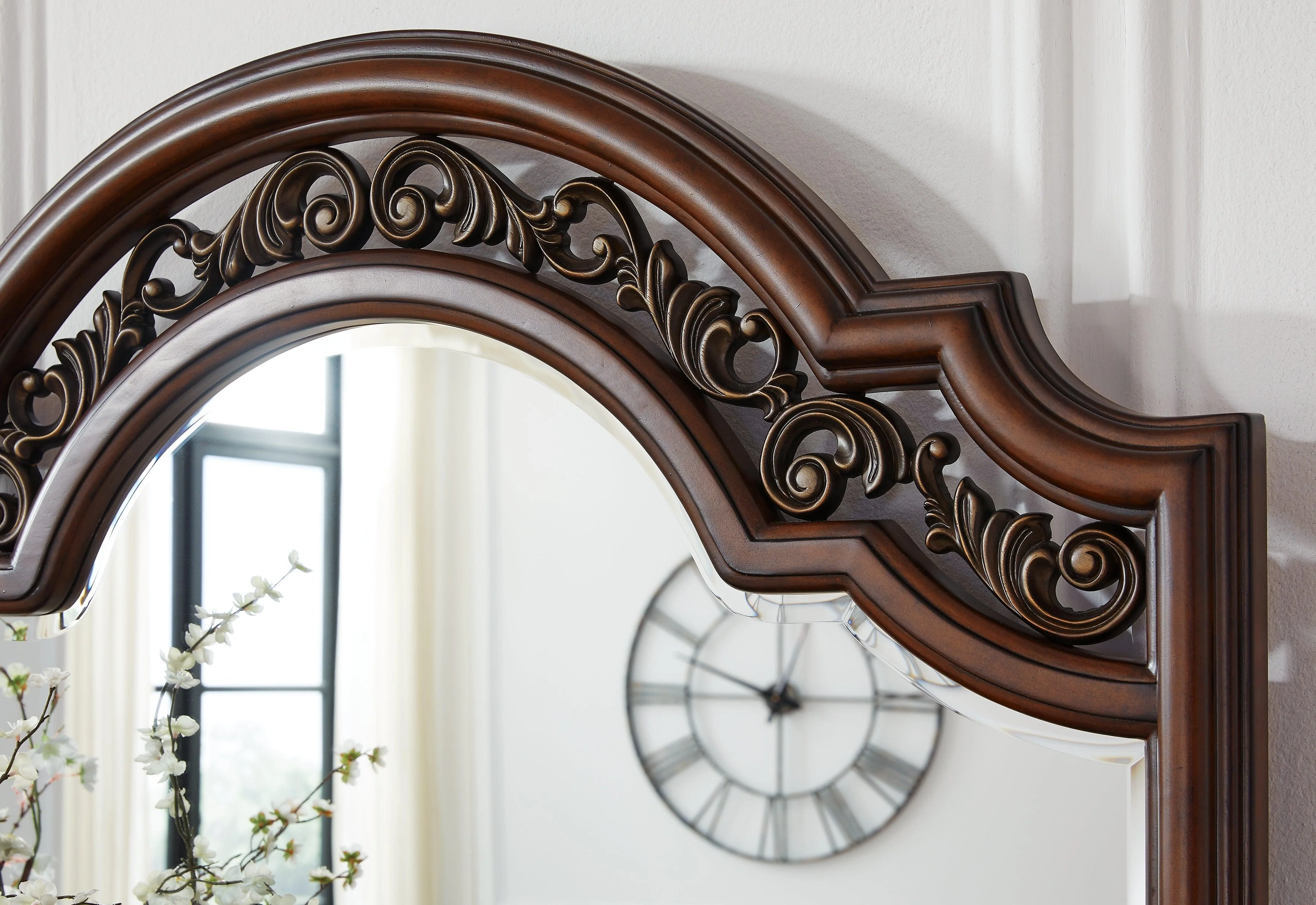 Lavinton Brown Bedroom Mirror - Image 3
