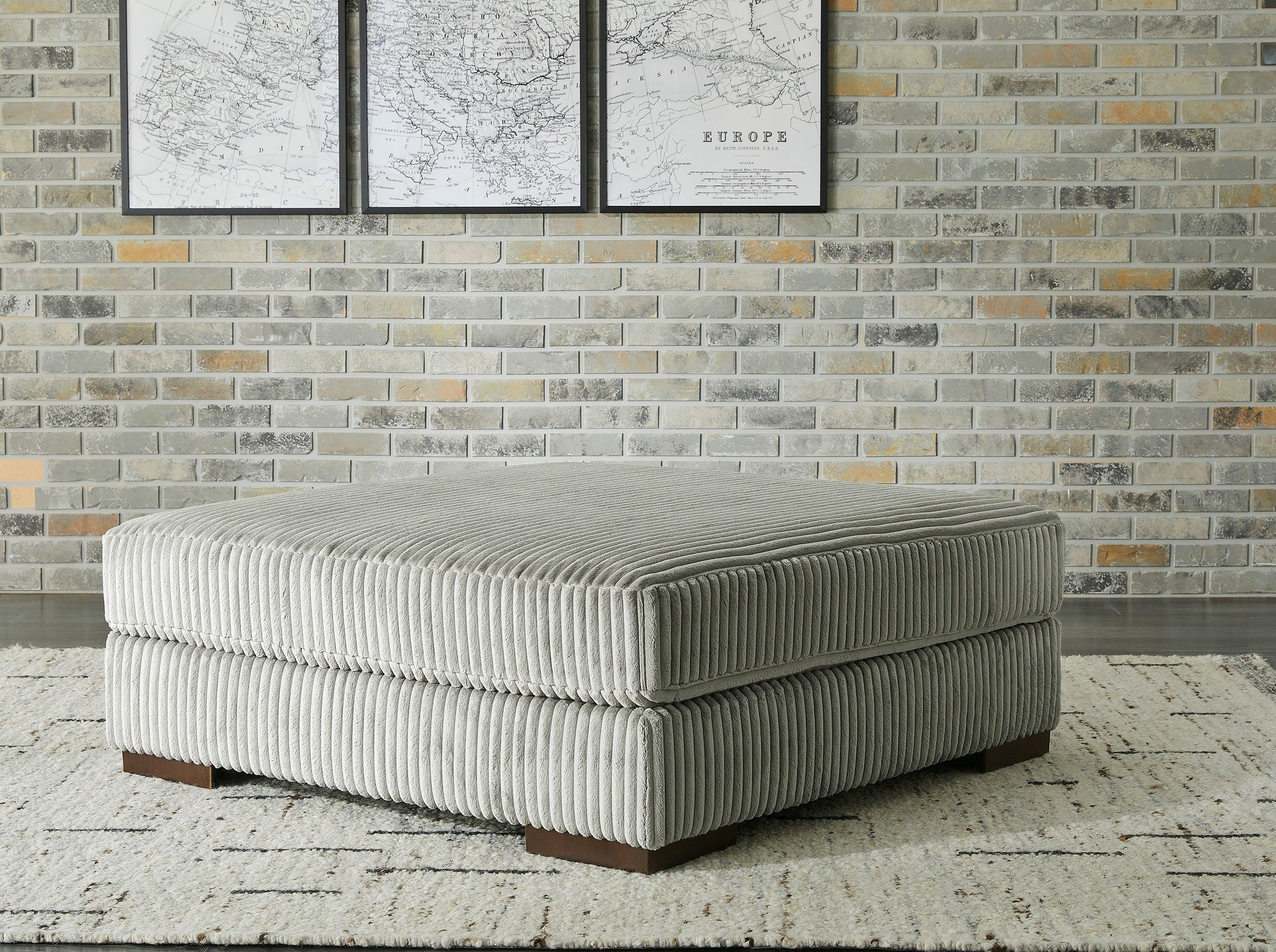 Lindyn Fog 5-Piece Right Arm Facing (RAF) Modular Chaise Sectional - Image 4