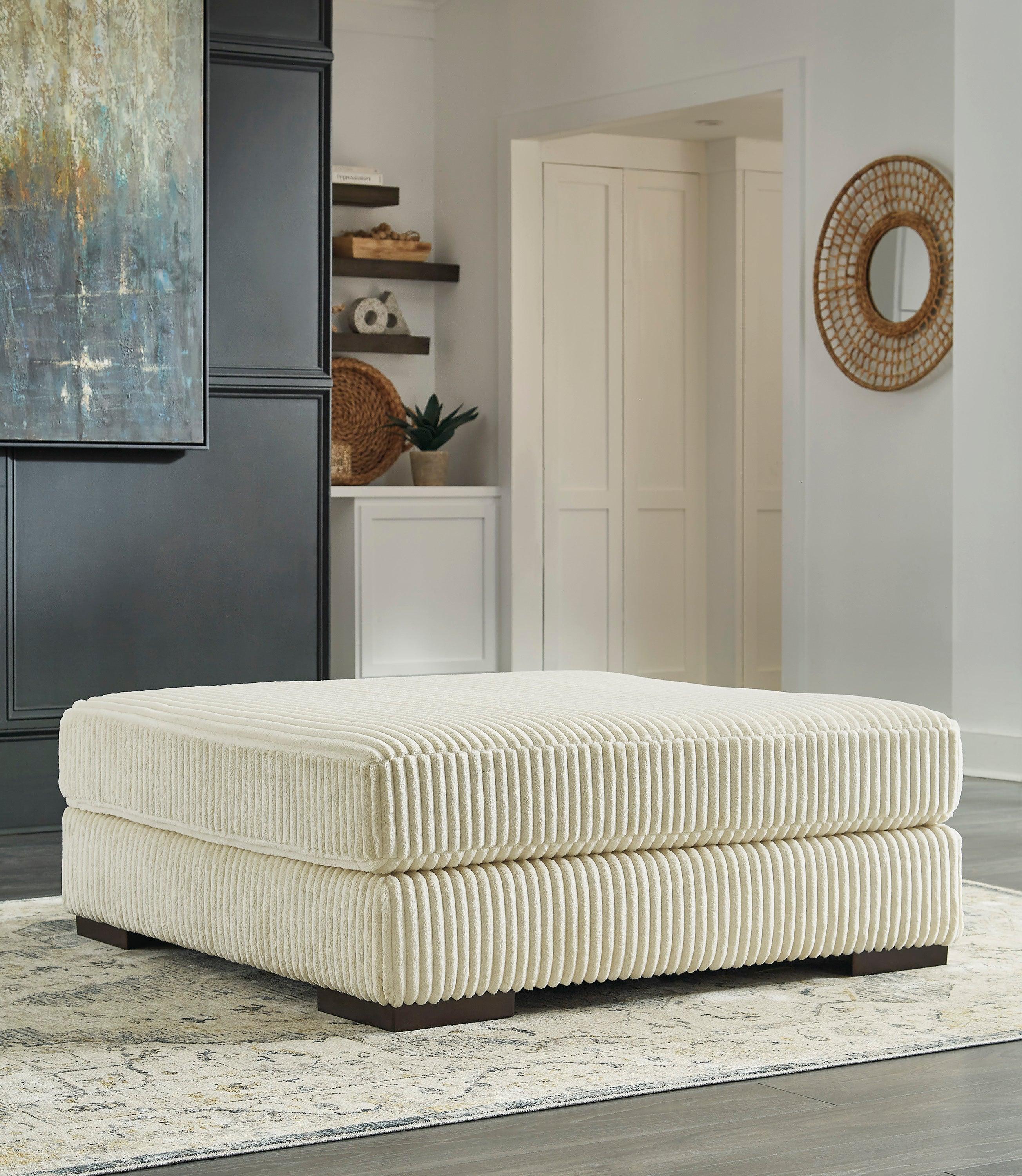 Lindyn Ivory 5-Piece Left Arm Facing Modular Chaise Sectional - Image 4