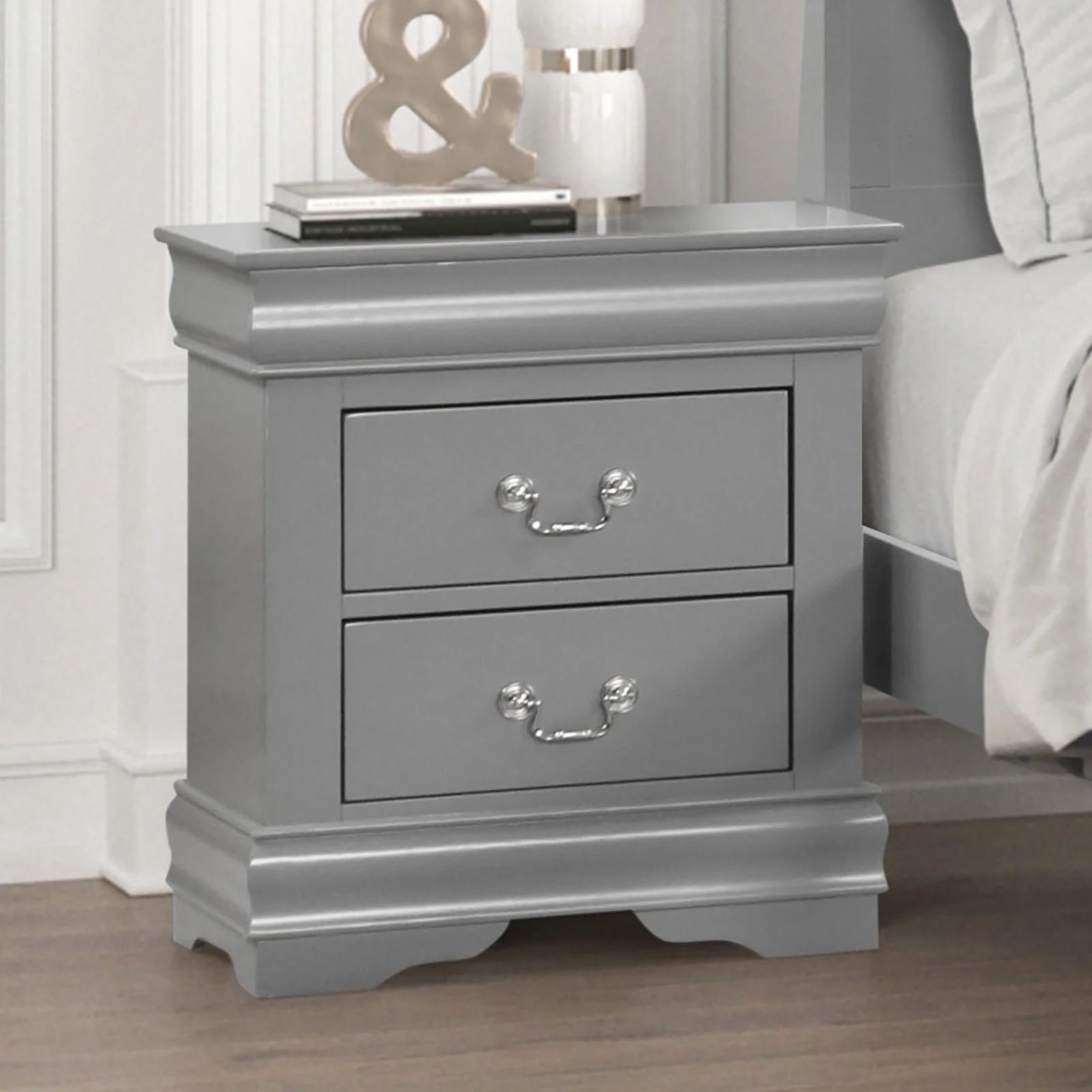 Louis Philippe Gray 4-Piece Queen Bedroom Set - Image 5