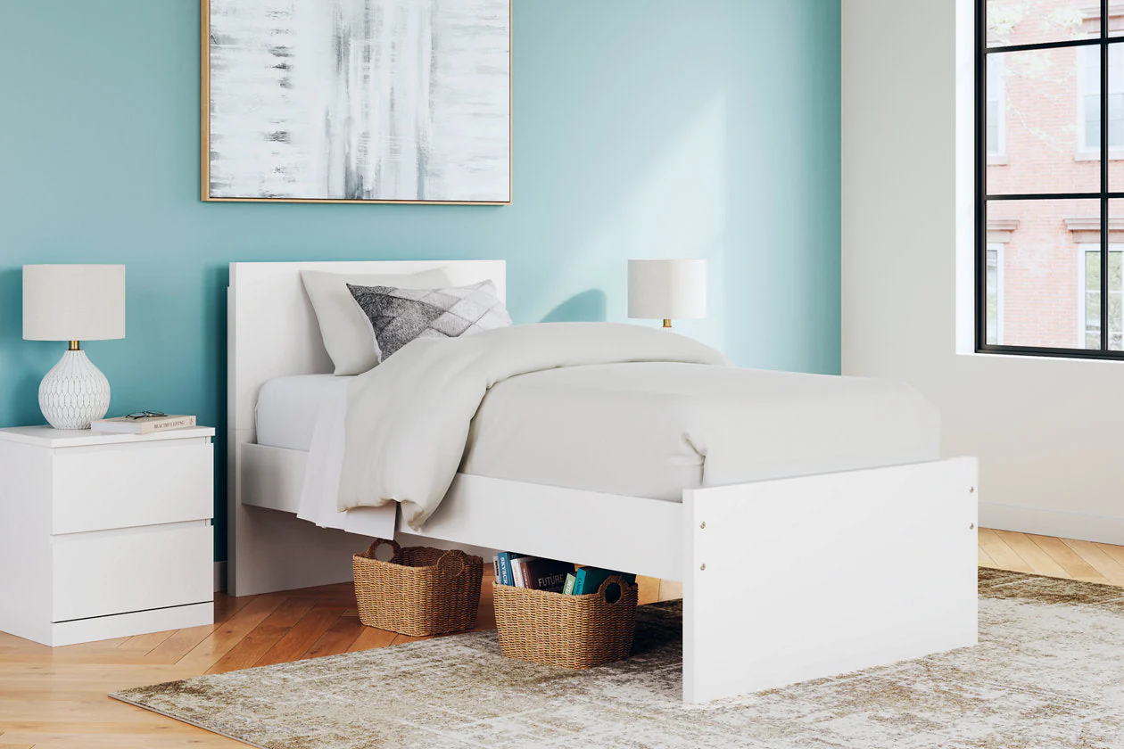 Onita White Youth Panel Platform Bedroom Set - Image 2