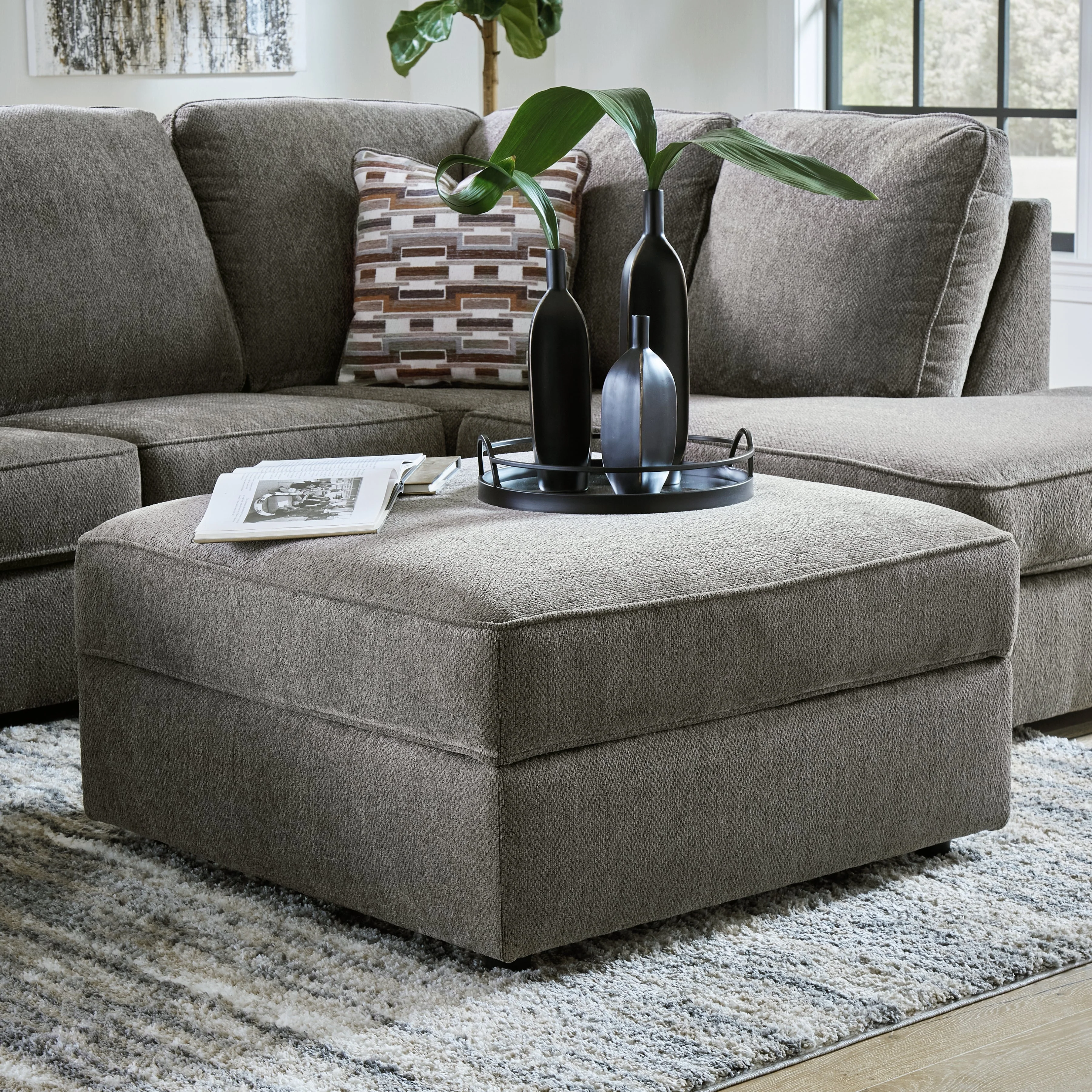 O'Phannon Putty 2-Piece Sectional with Ottoman - Image 13