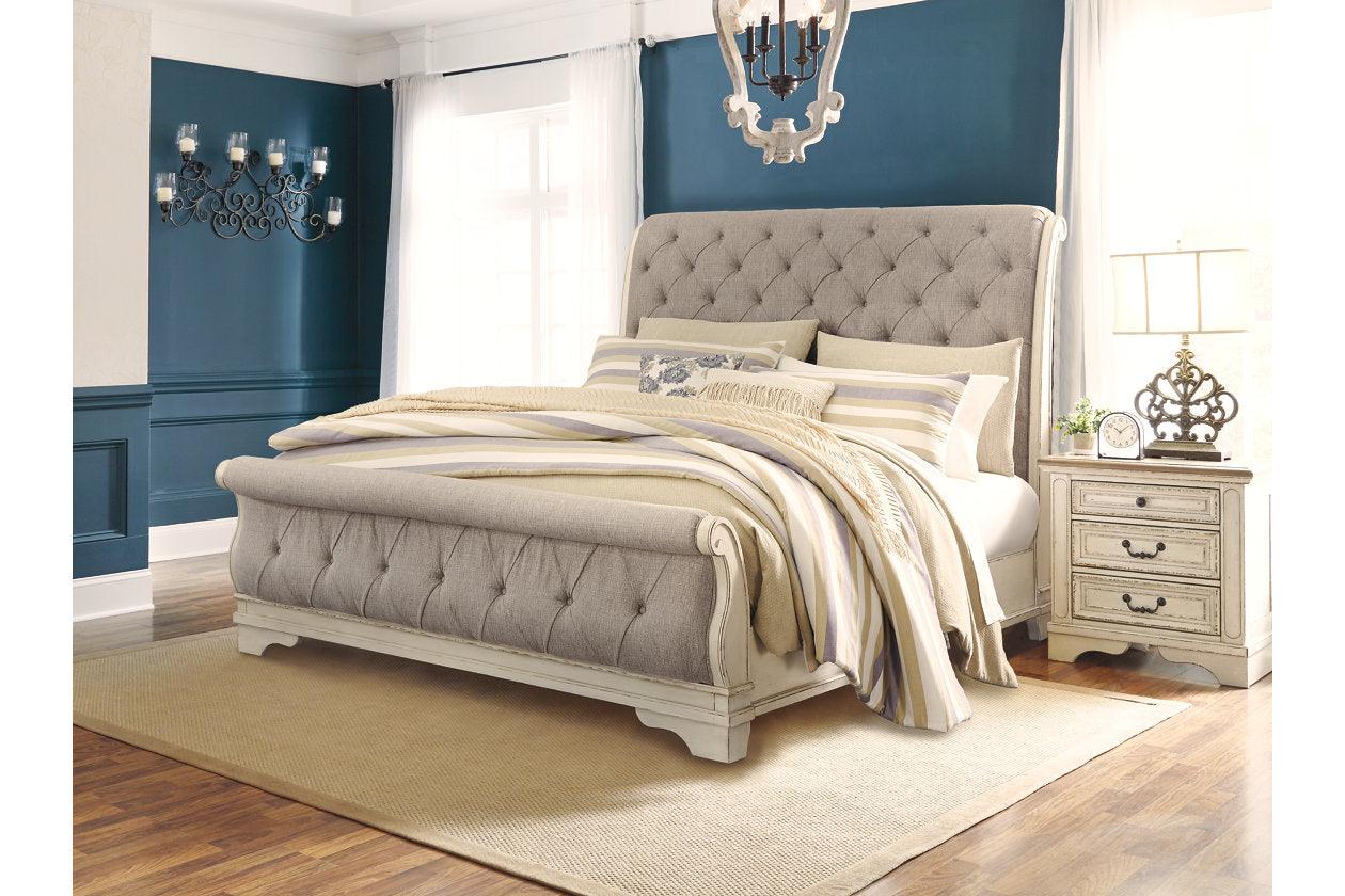 Realyn Chipped White King Sleigh Bed - Image 6