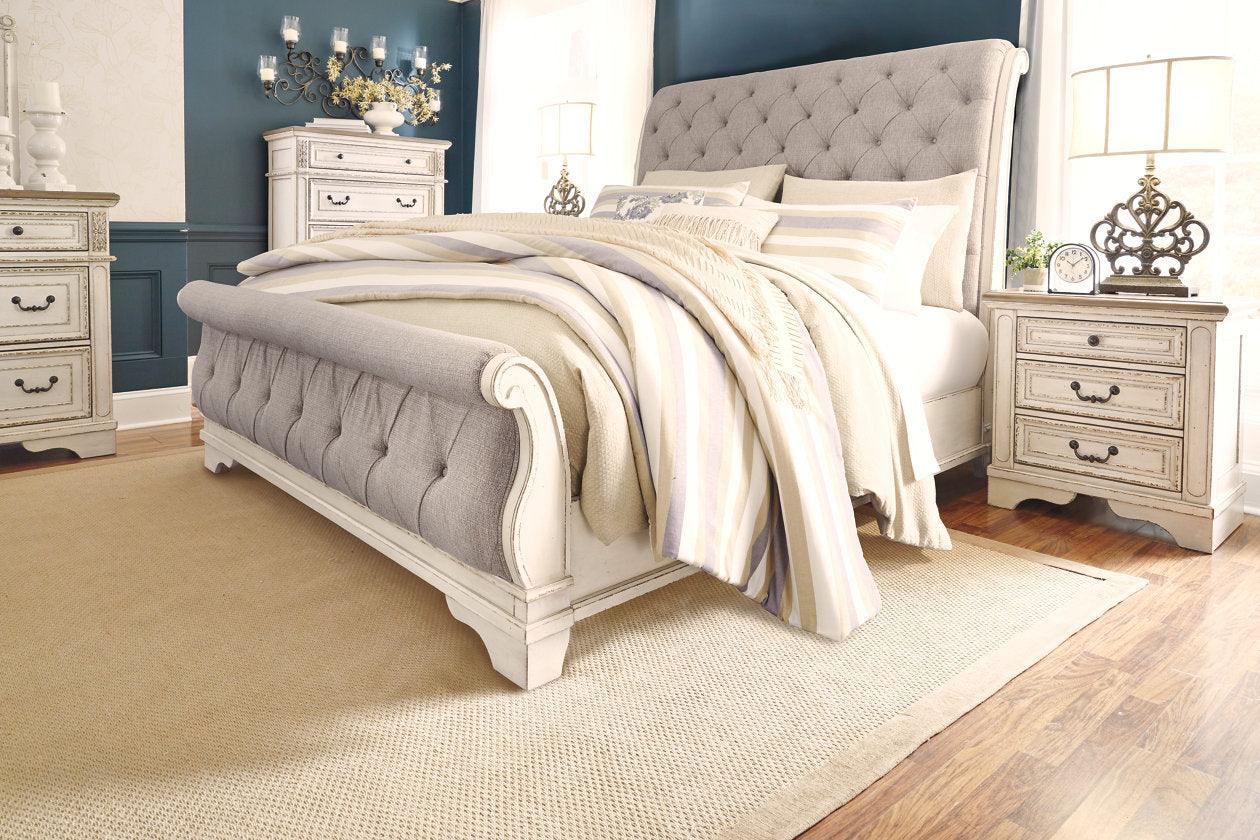 Realyn Chipped White Queen Sleigh Bed - Image 8