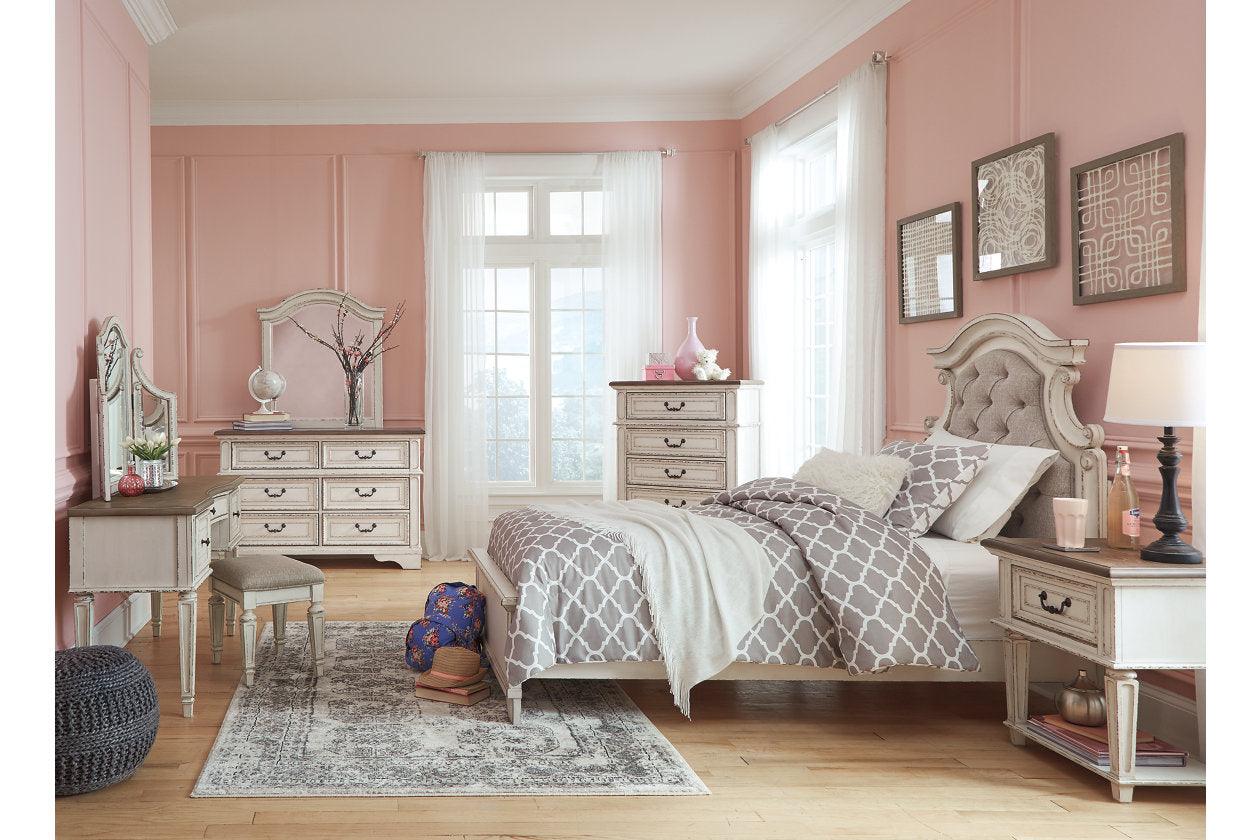 Realyn Chipped White Twin Panel Bed - Image 8