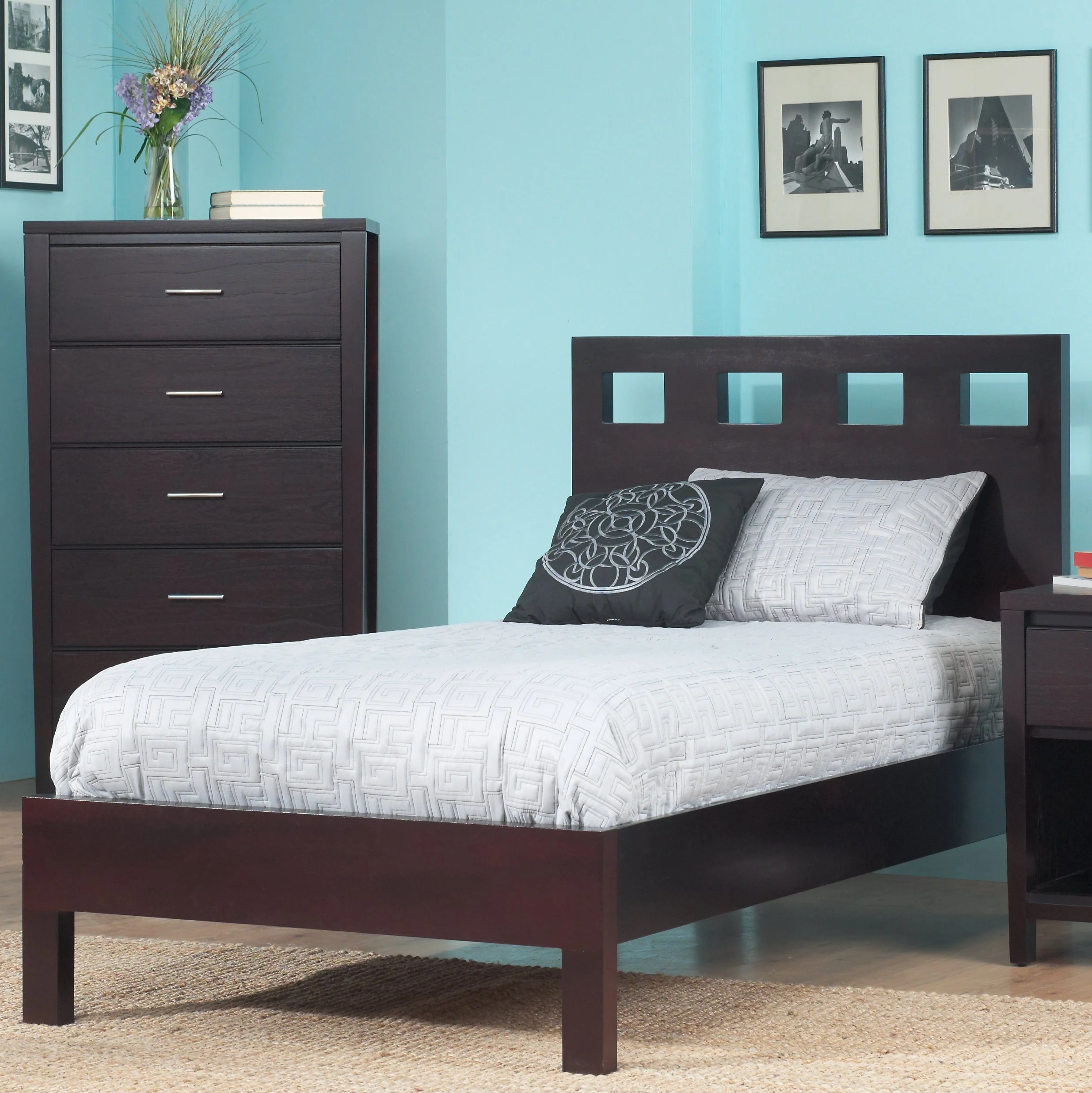 Riva Wood Queen Platform Bed in Espresso - Image 2