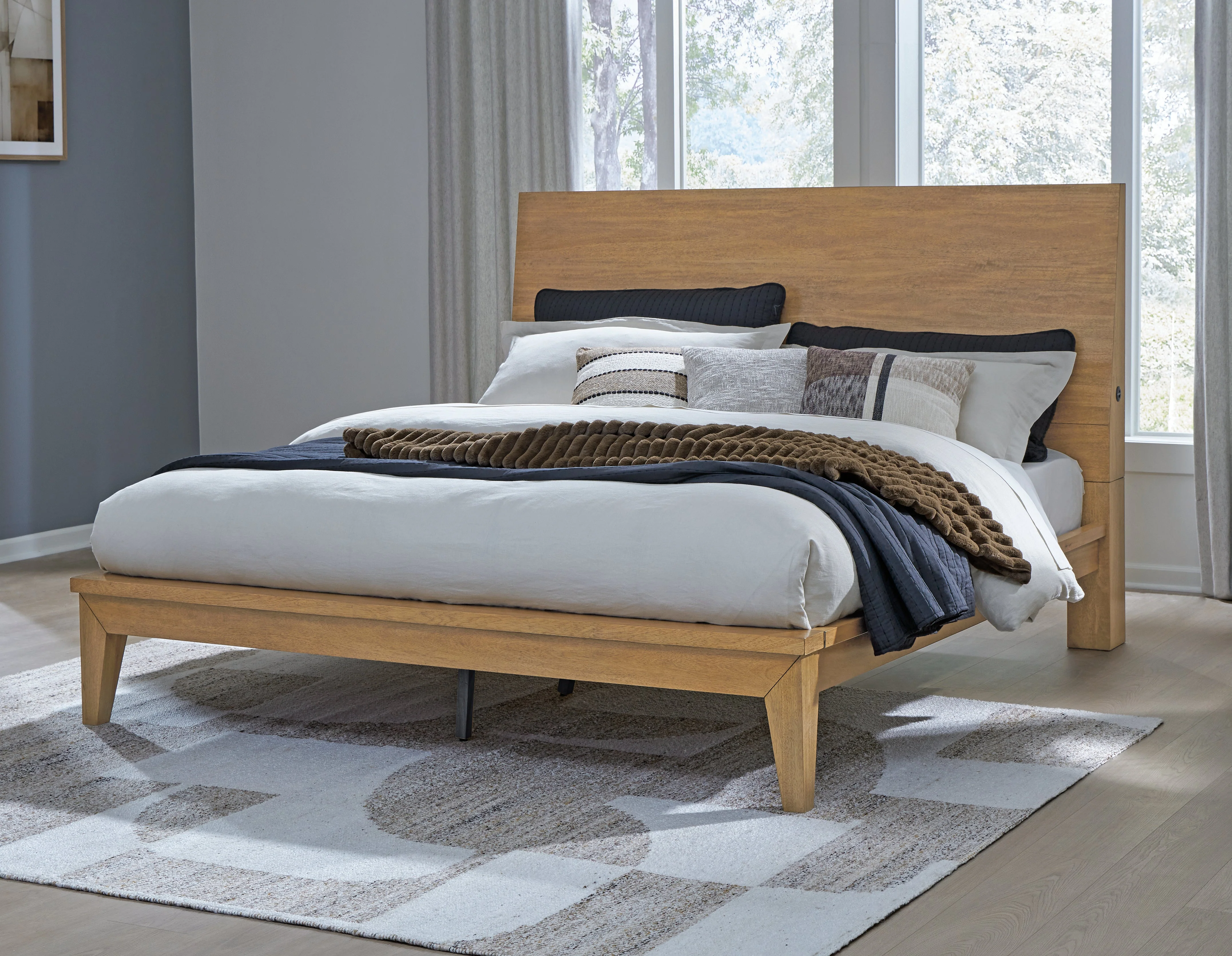 Sherbana Light Brown King  Platform Bed - Image 9