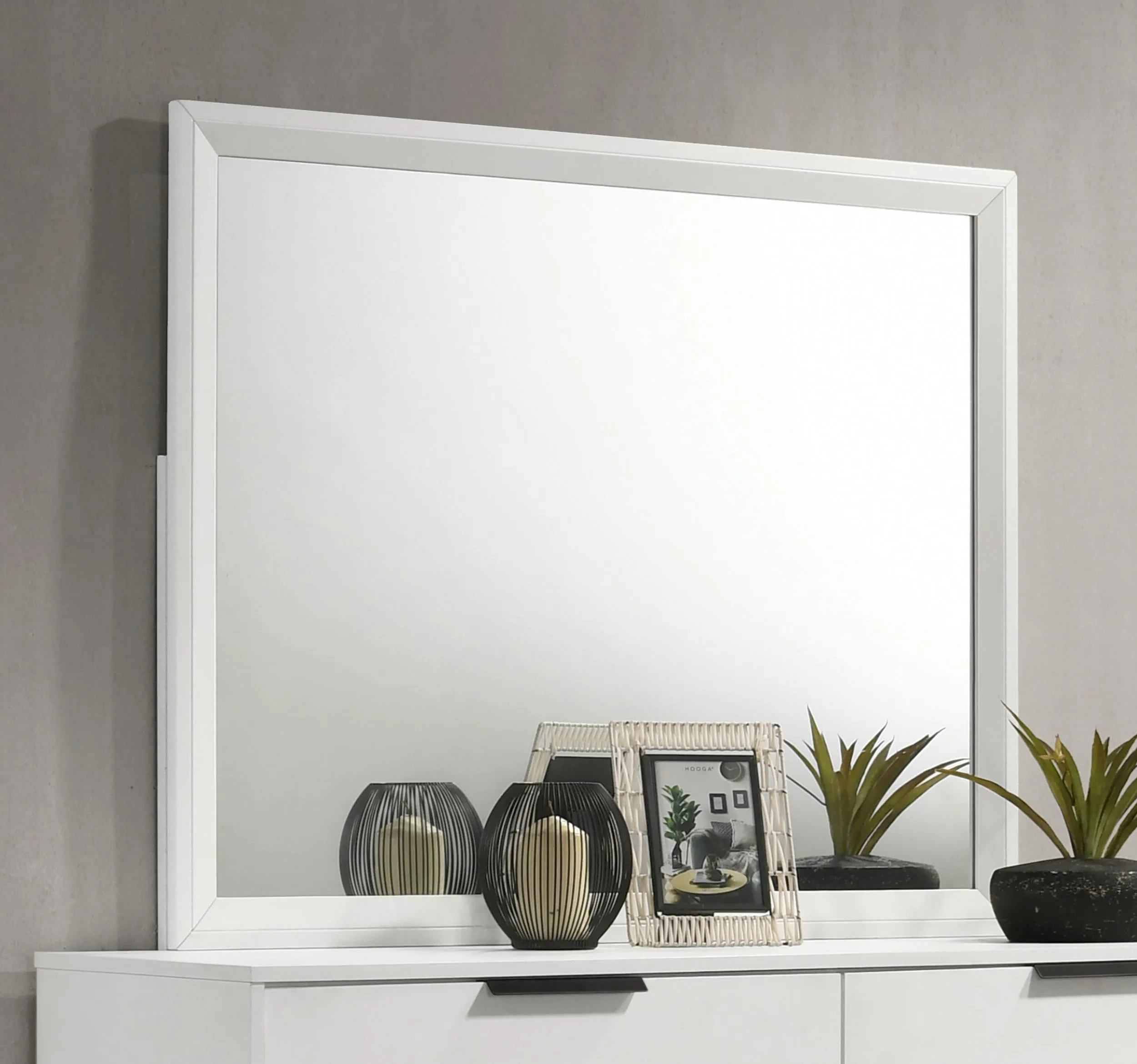 Sonora White Dresser Mirror
