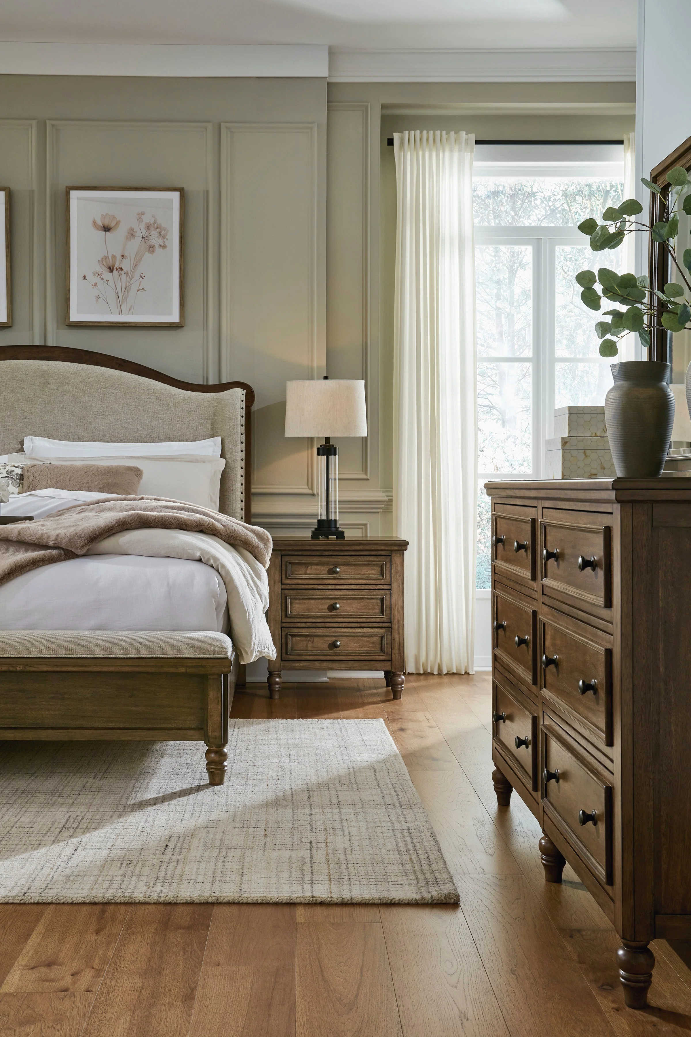 Sturlayne Brown Upholstered Panel Bedroom Set - Image 19
