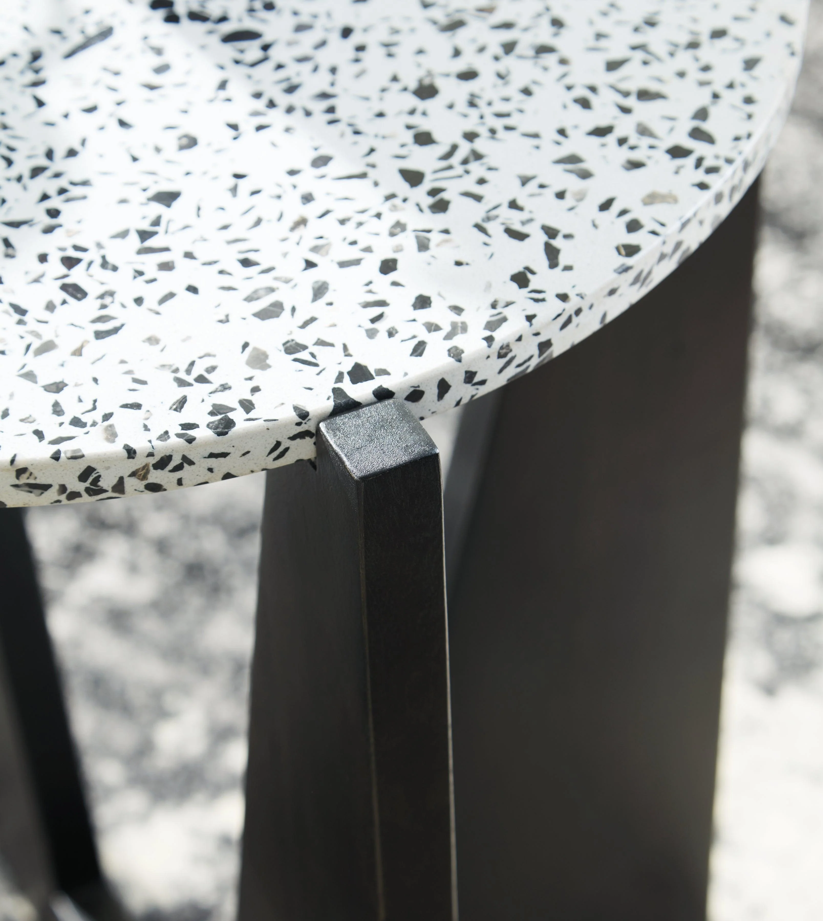 Tellrich Black/White Accent Table - Image 5